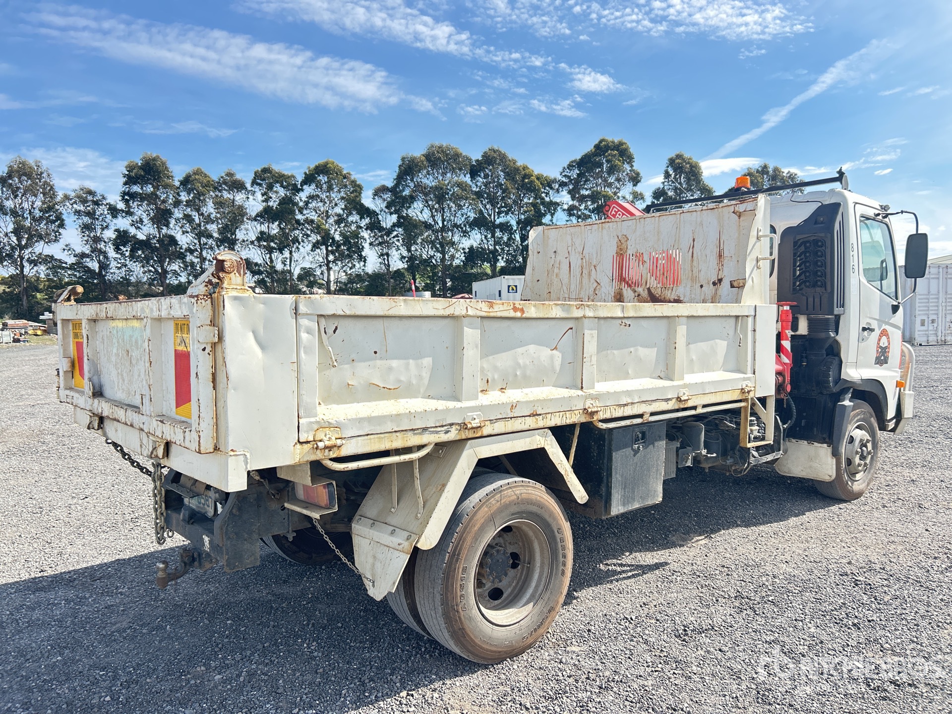 2004 Hino FC4J