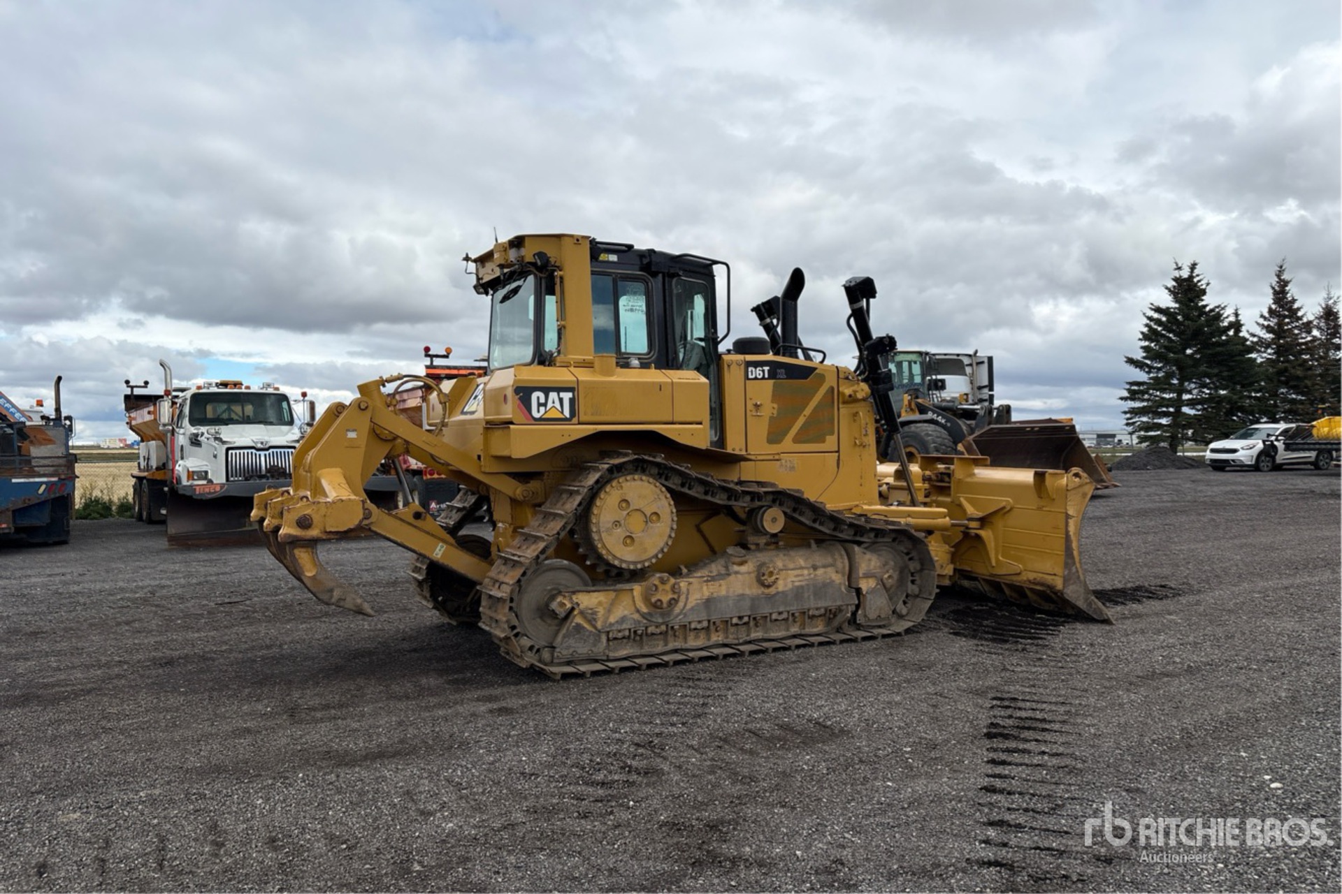 2013 Caterpillar D6T XL