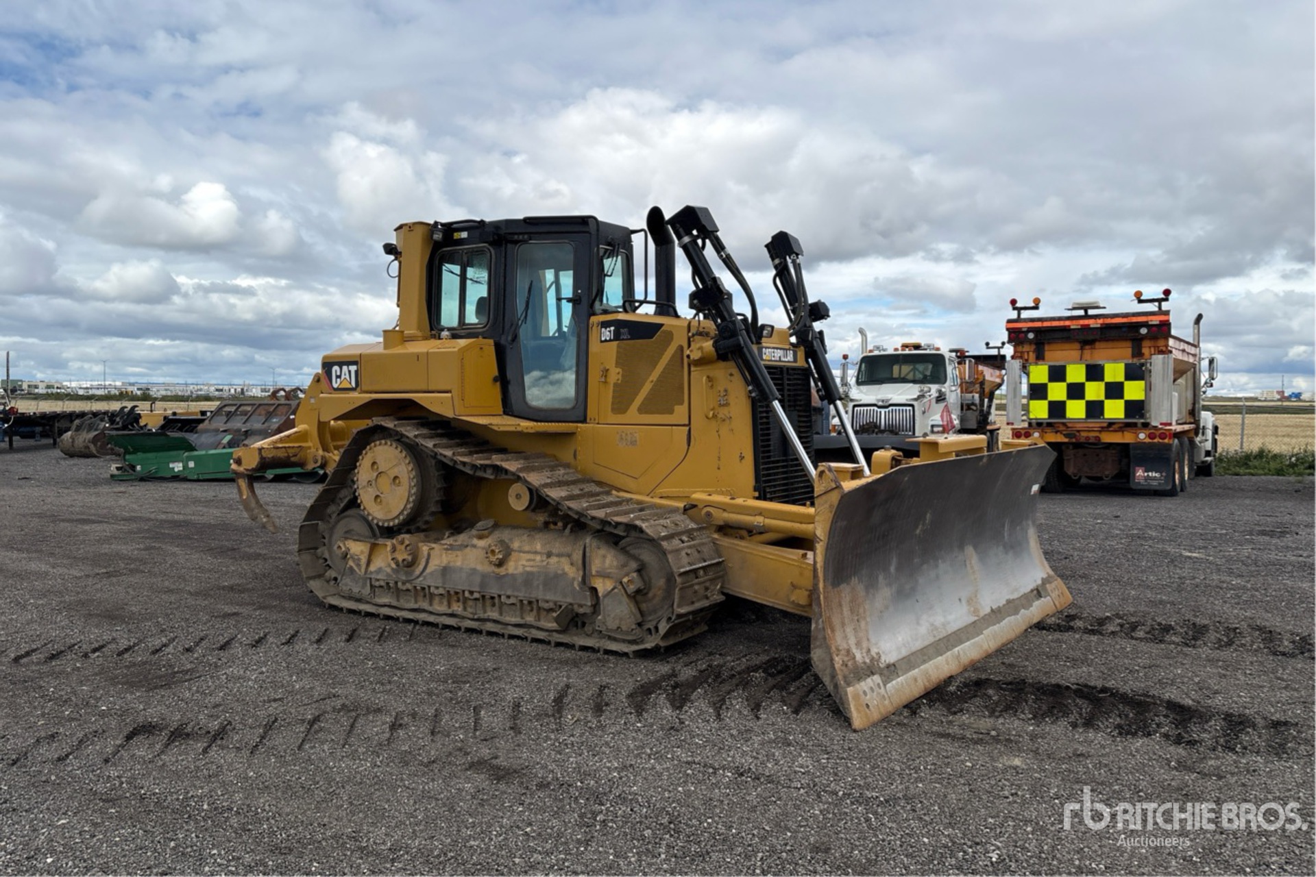 2013 Caterpillar D6T XL