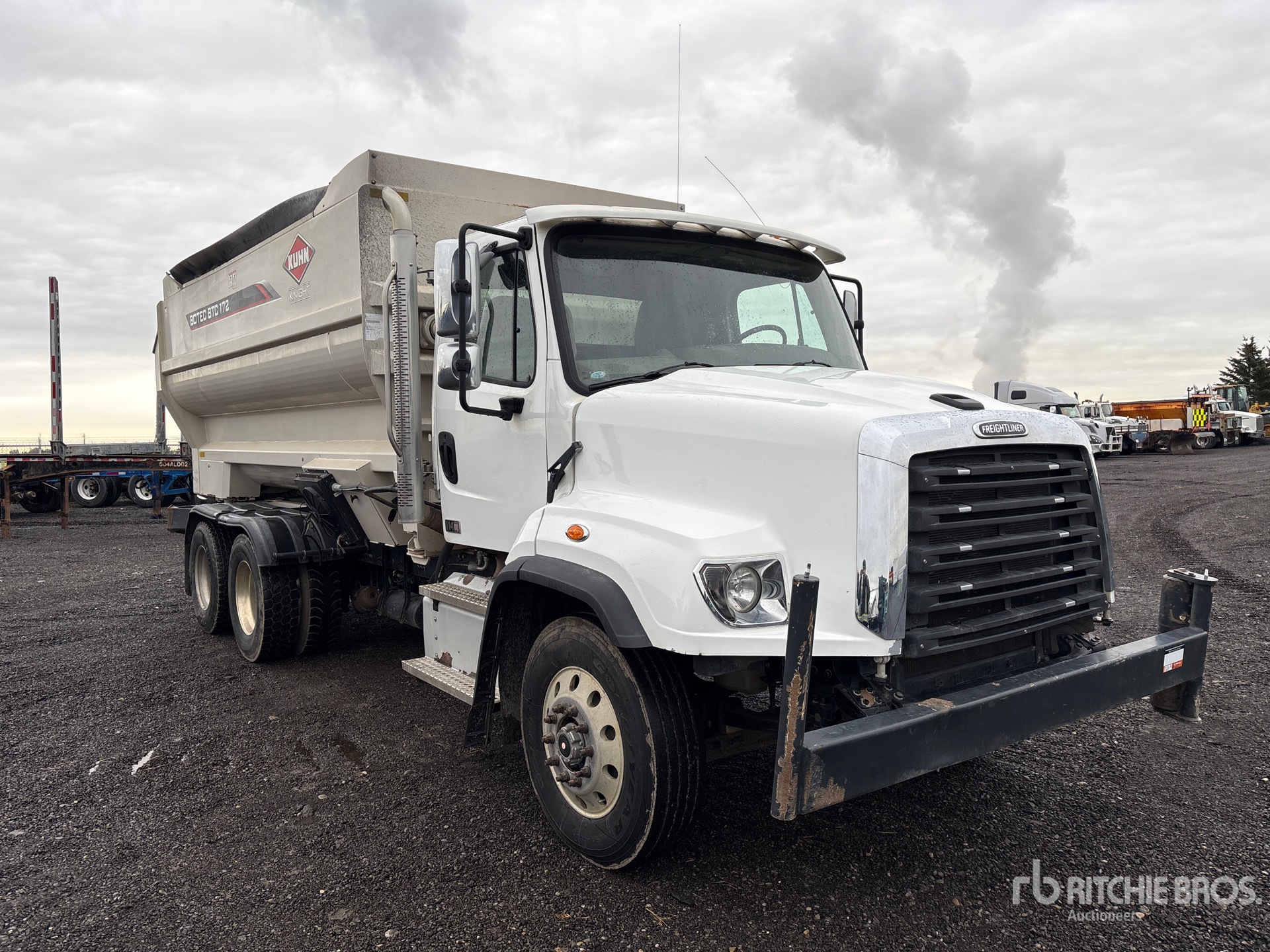2022 Freightliner 114SD