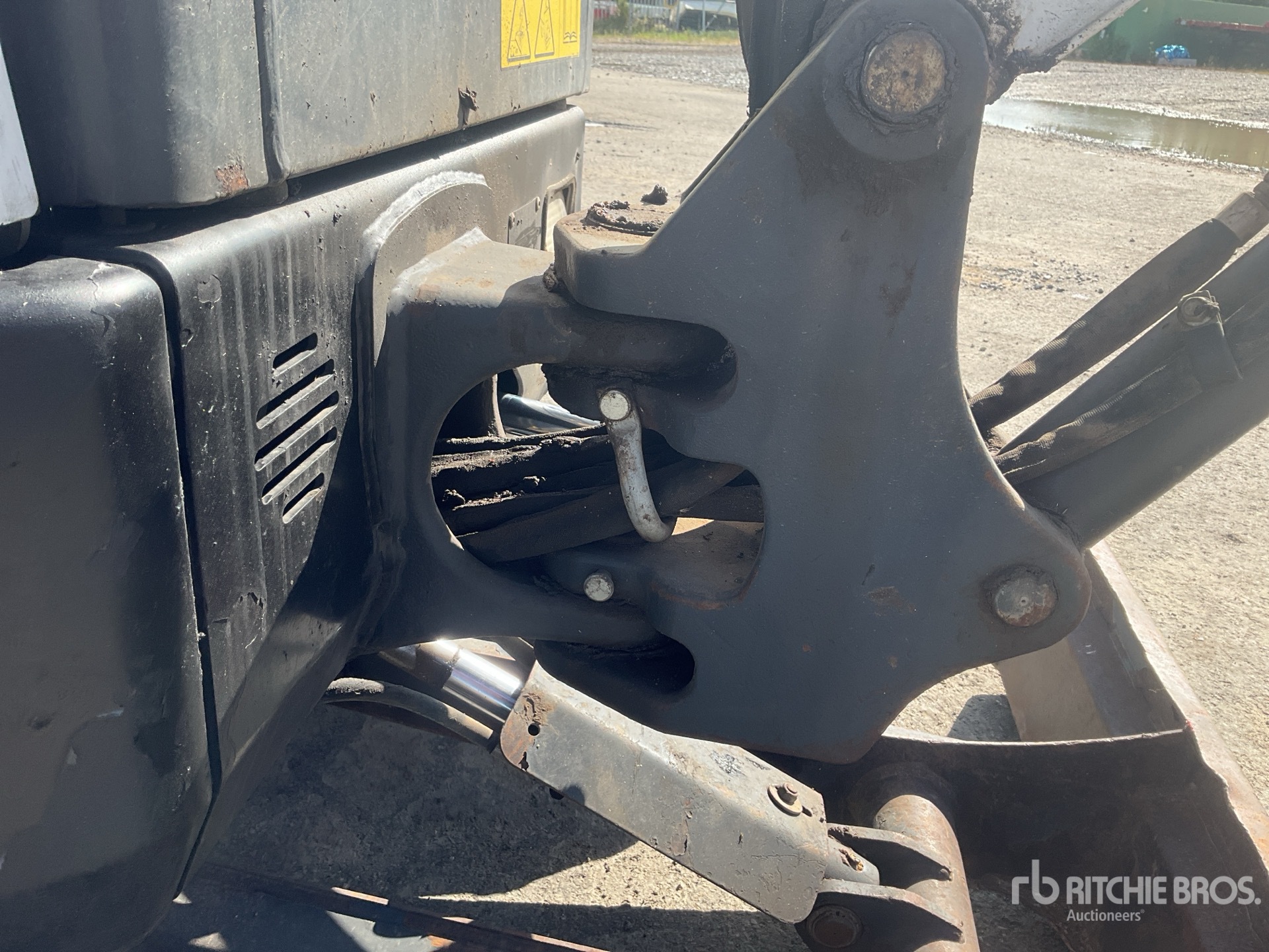 2017 Bobcat E25