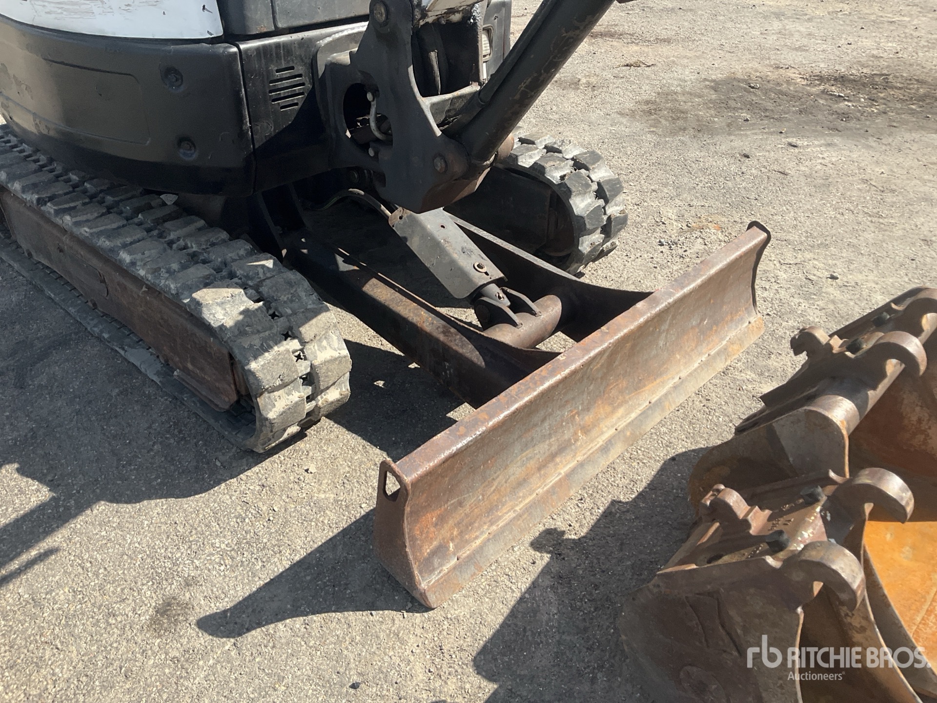 2017 Bobcat E25