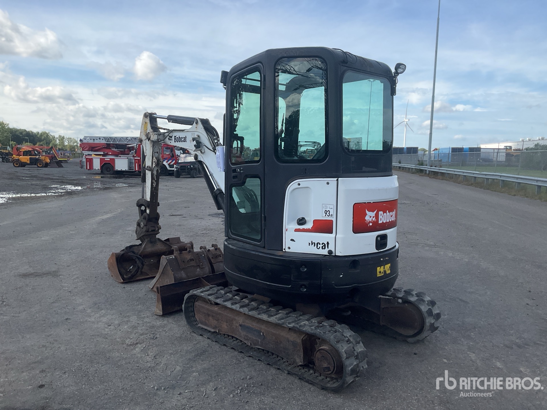 2017 Bobcat E25