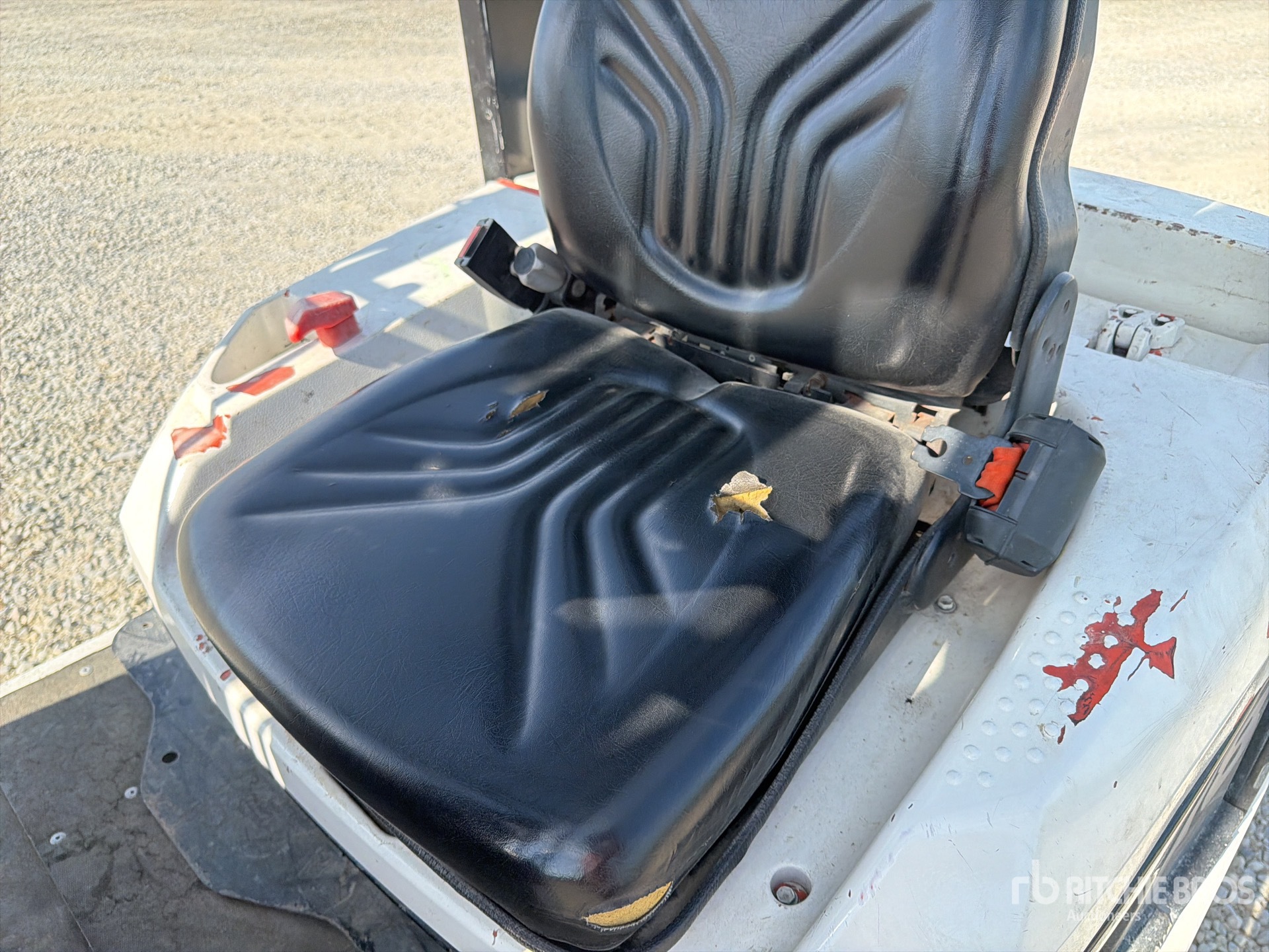2004 Toyota FB18