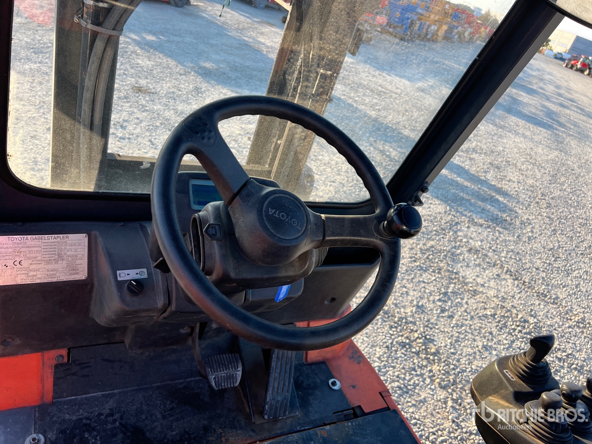 2005 Toyota 7FBMF35