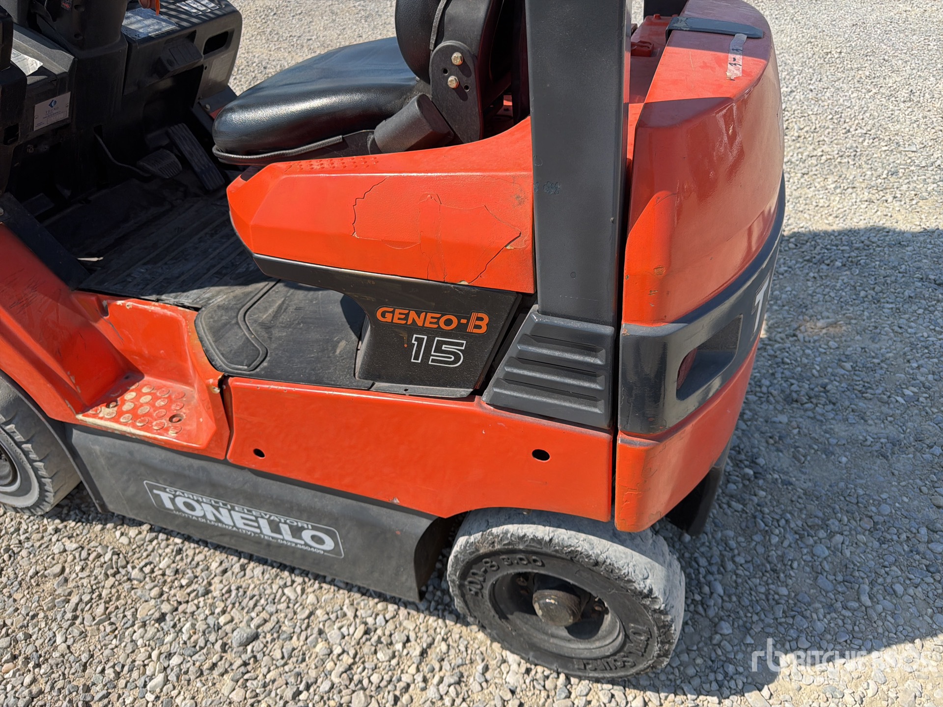 2000 Toyota 7FB15
