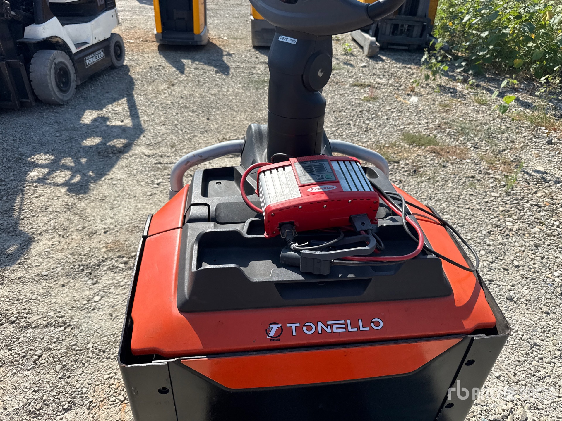 2017 Toyota LPE200