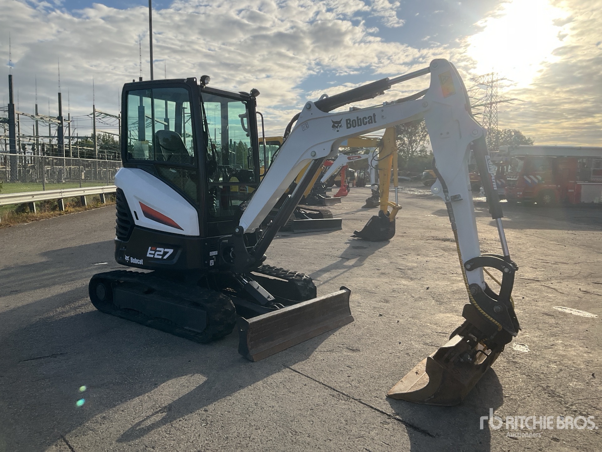 2025 Bobcat E27