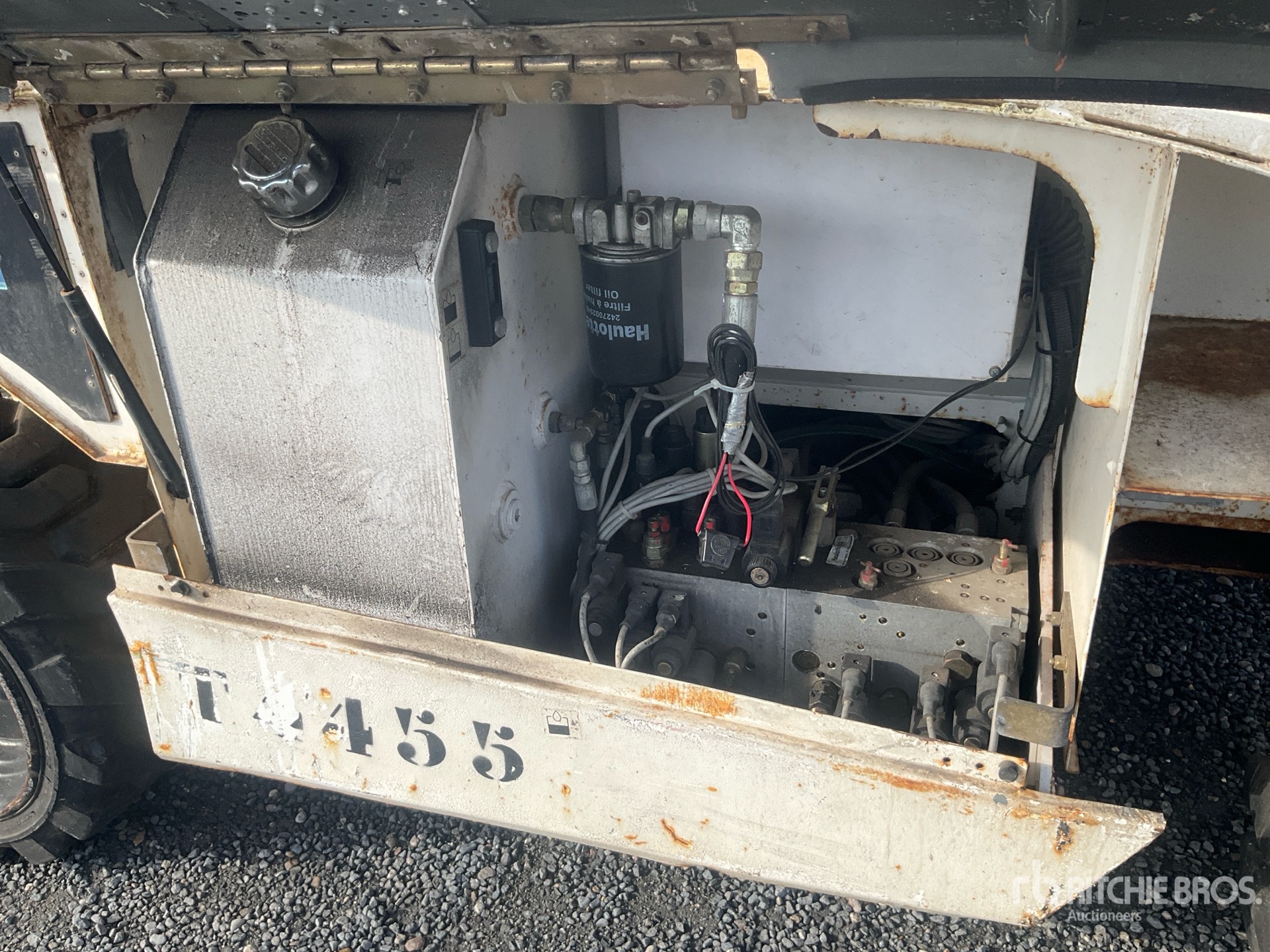 2006 Haulotte COMPACT 10DX