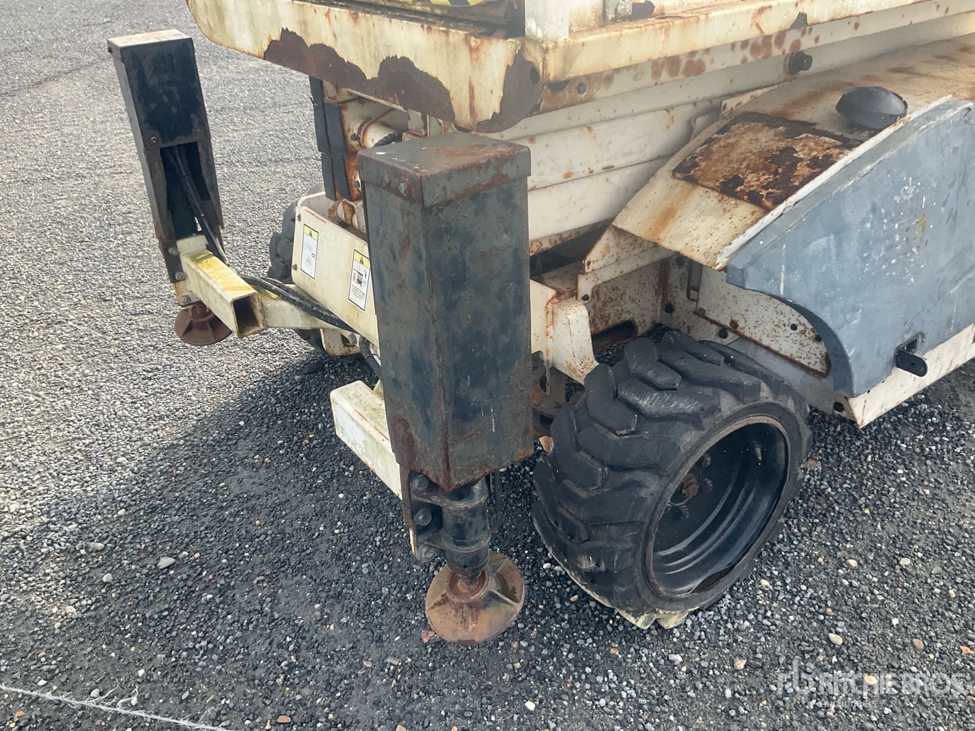 2006 Haulotte COMPACT 10DX