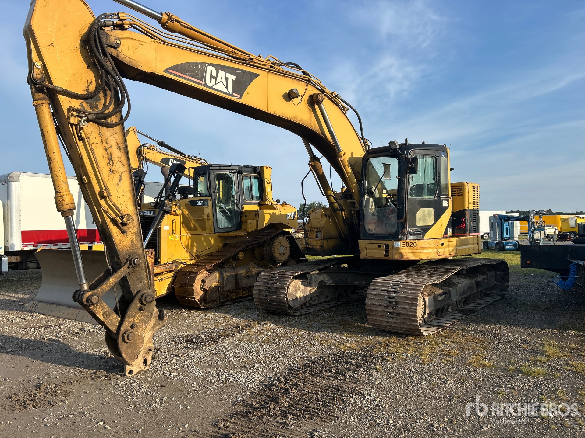 Photo of 2006 Caterpillar 321C LCR
