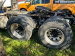 4 Underbody - Truck with