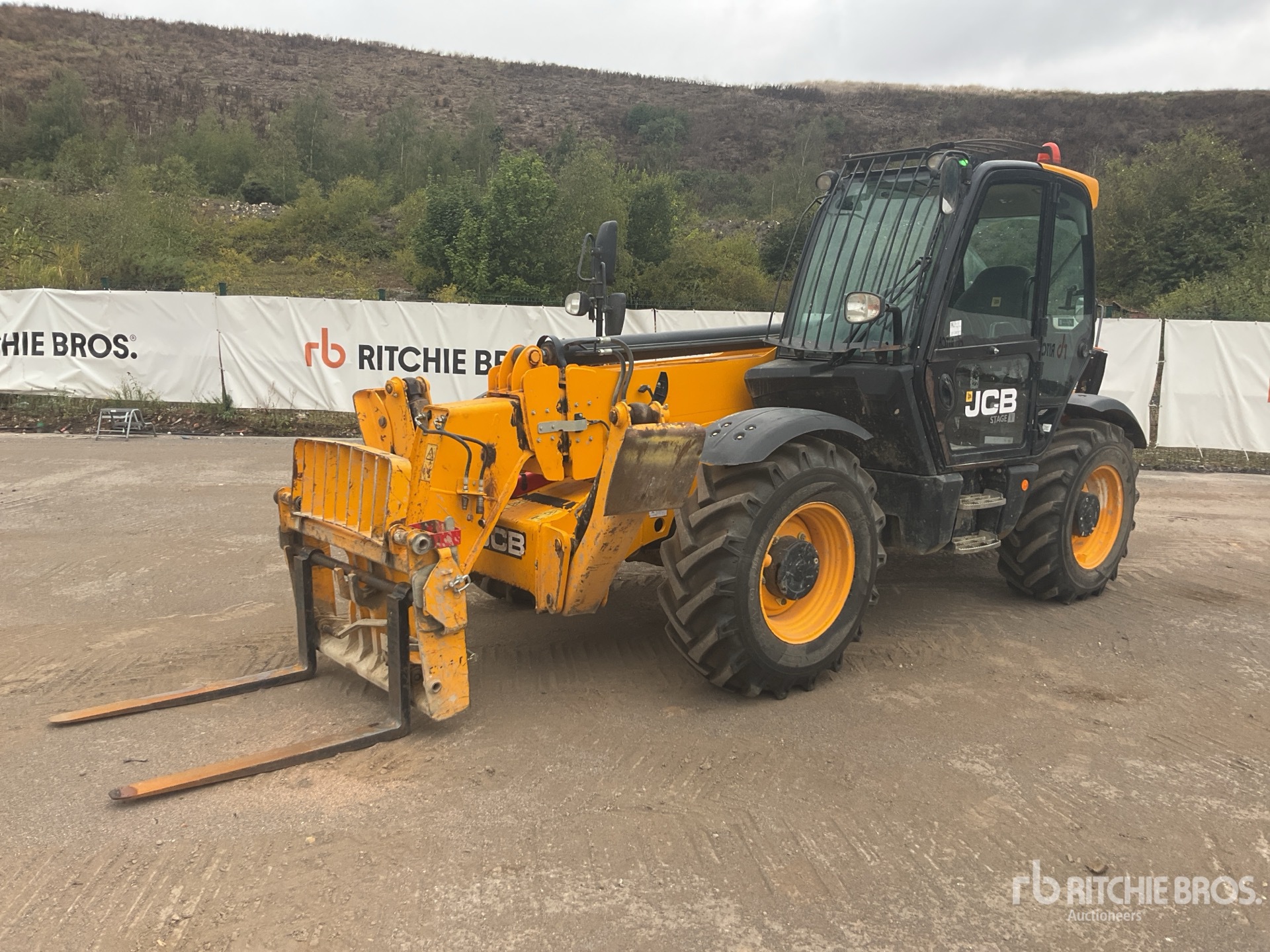2022 JCB 535-125