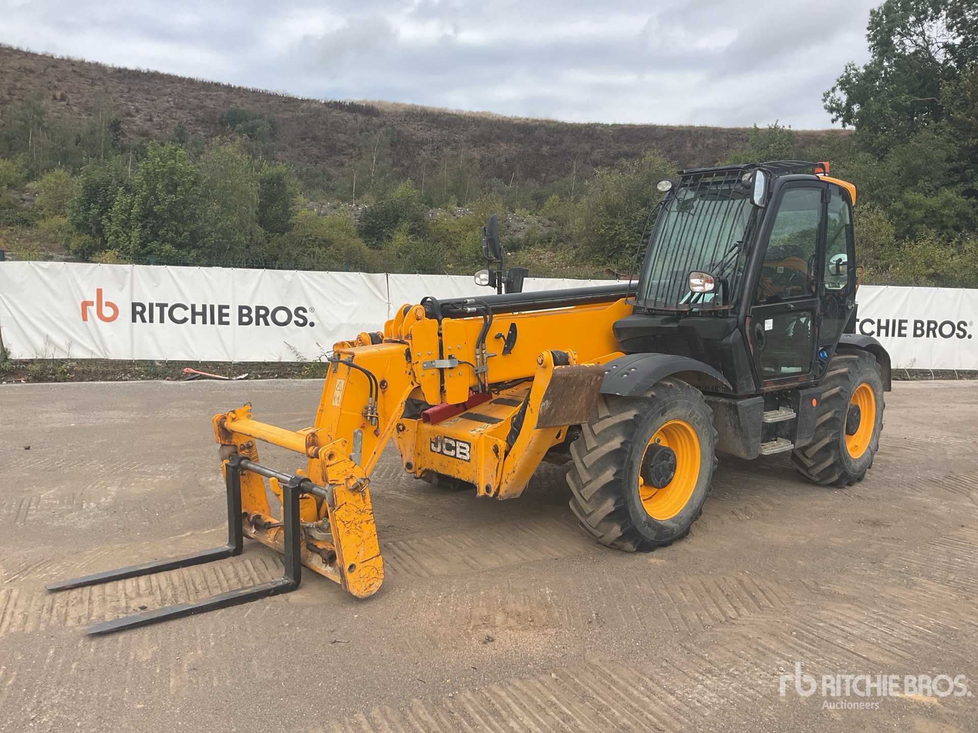 2021 JCB 540-140