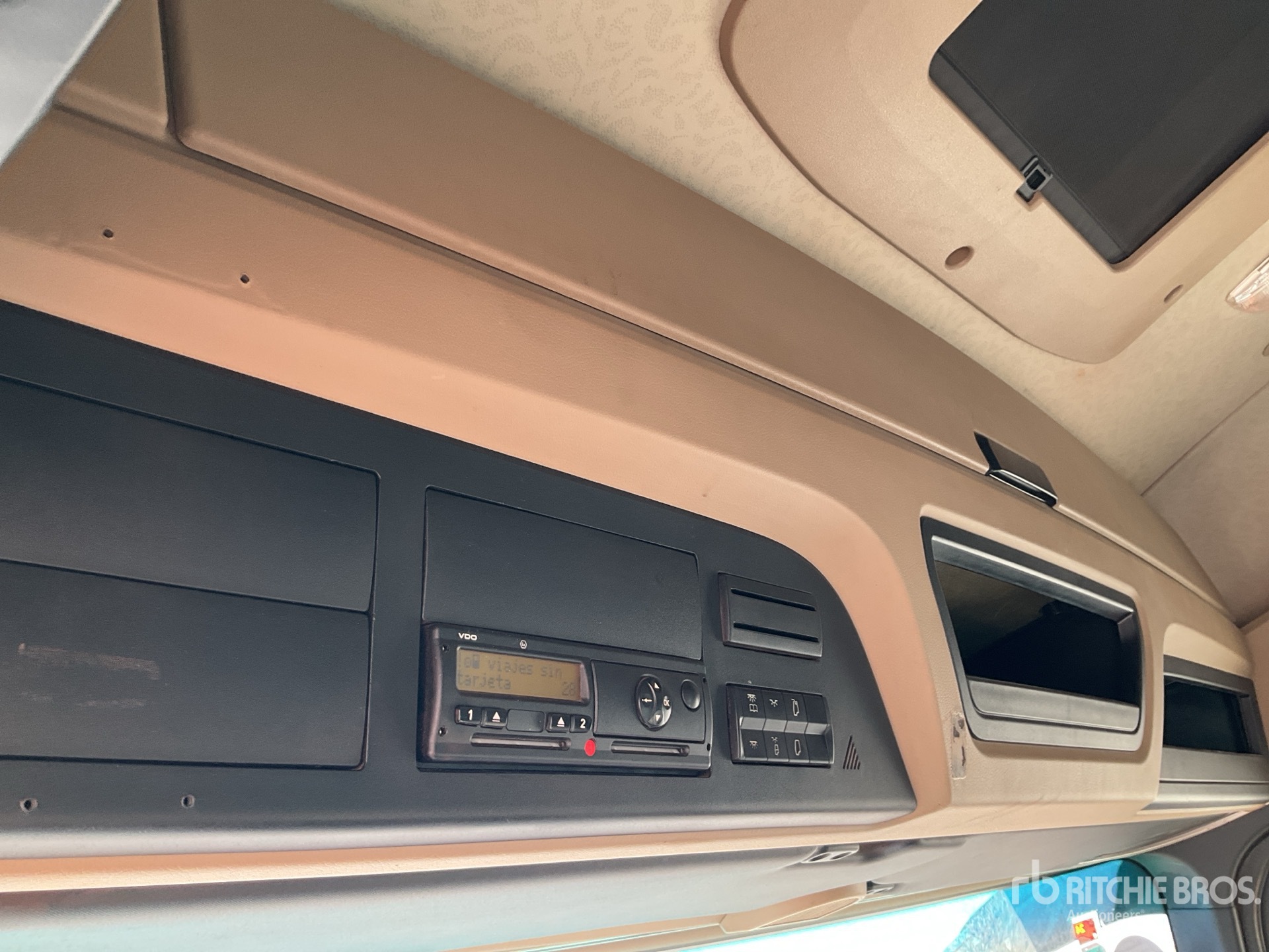 2016 Mercedes-Benz ACTROS 1845LS