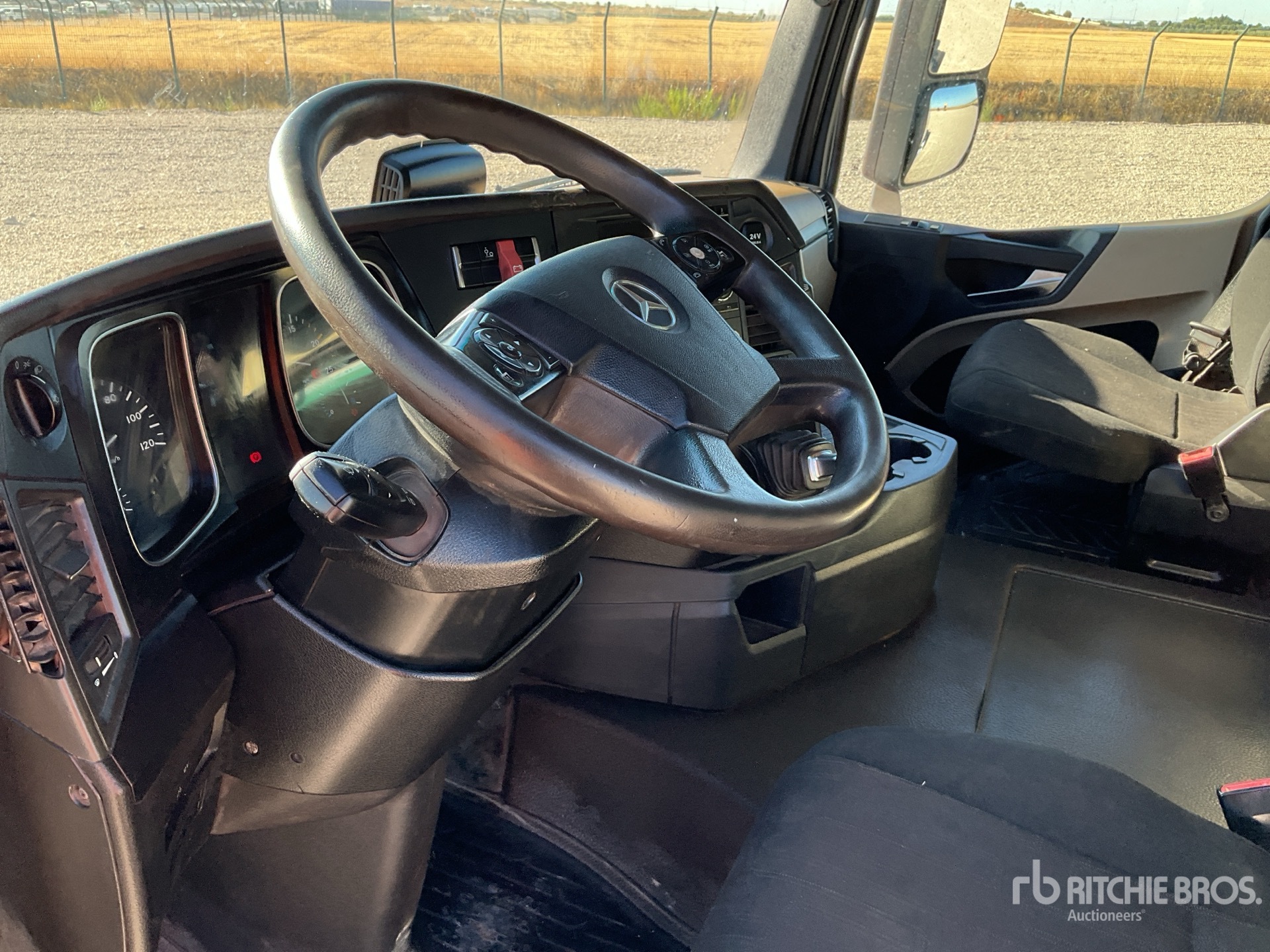 2016 Mercedes-Benz ACTROS 1845LS