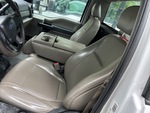 Cab with Seats/armrests