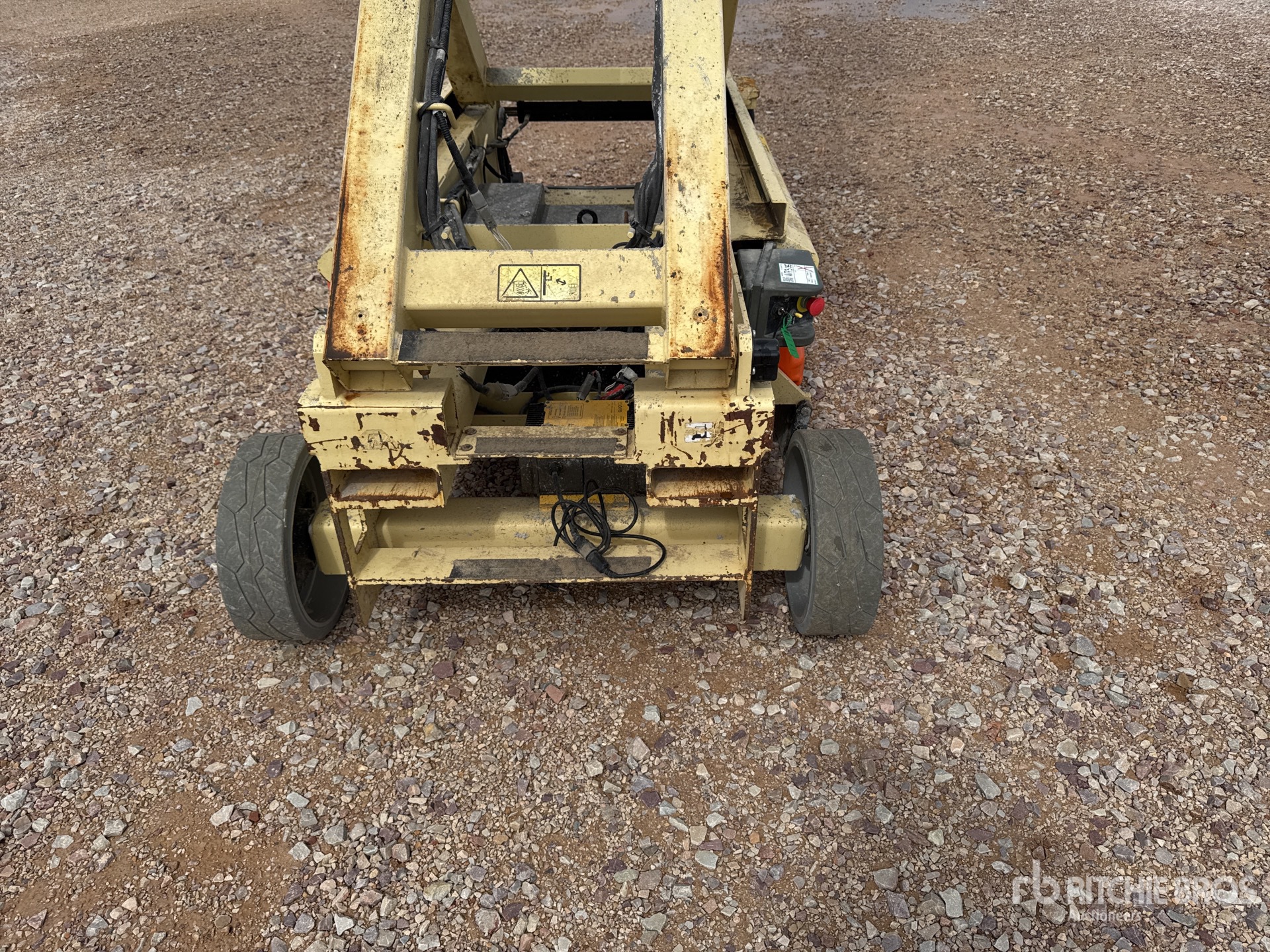 2015 JLG 3246ES