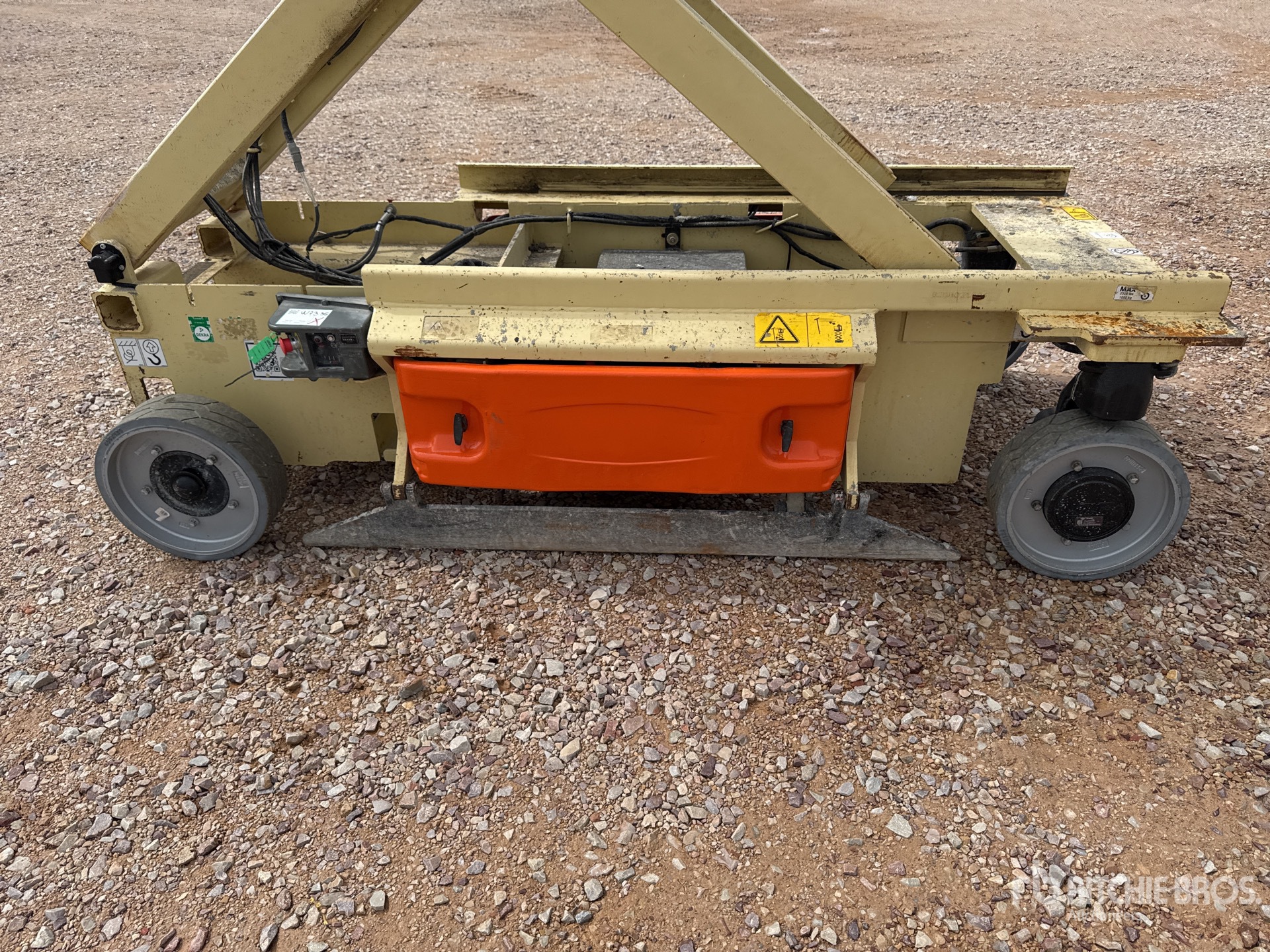 2015 JLG 3246ES