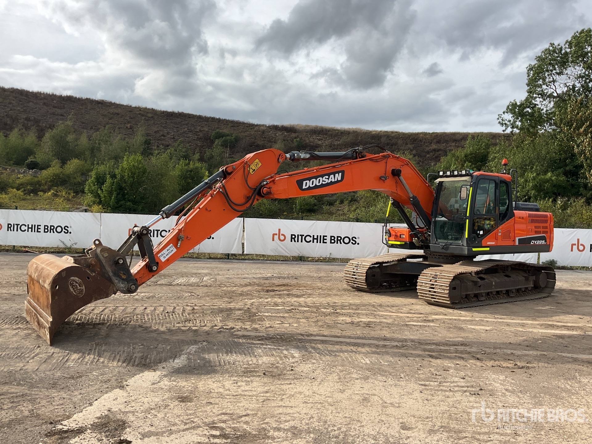 2020 Doosan DX225LC-5