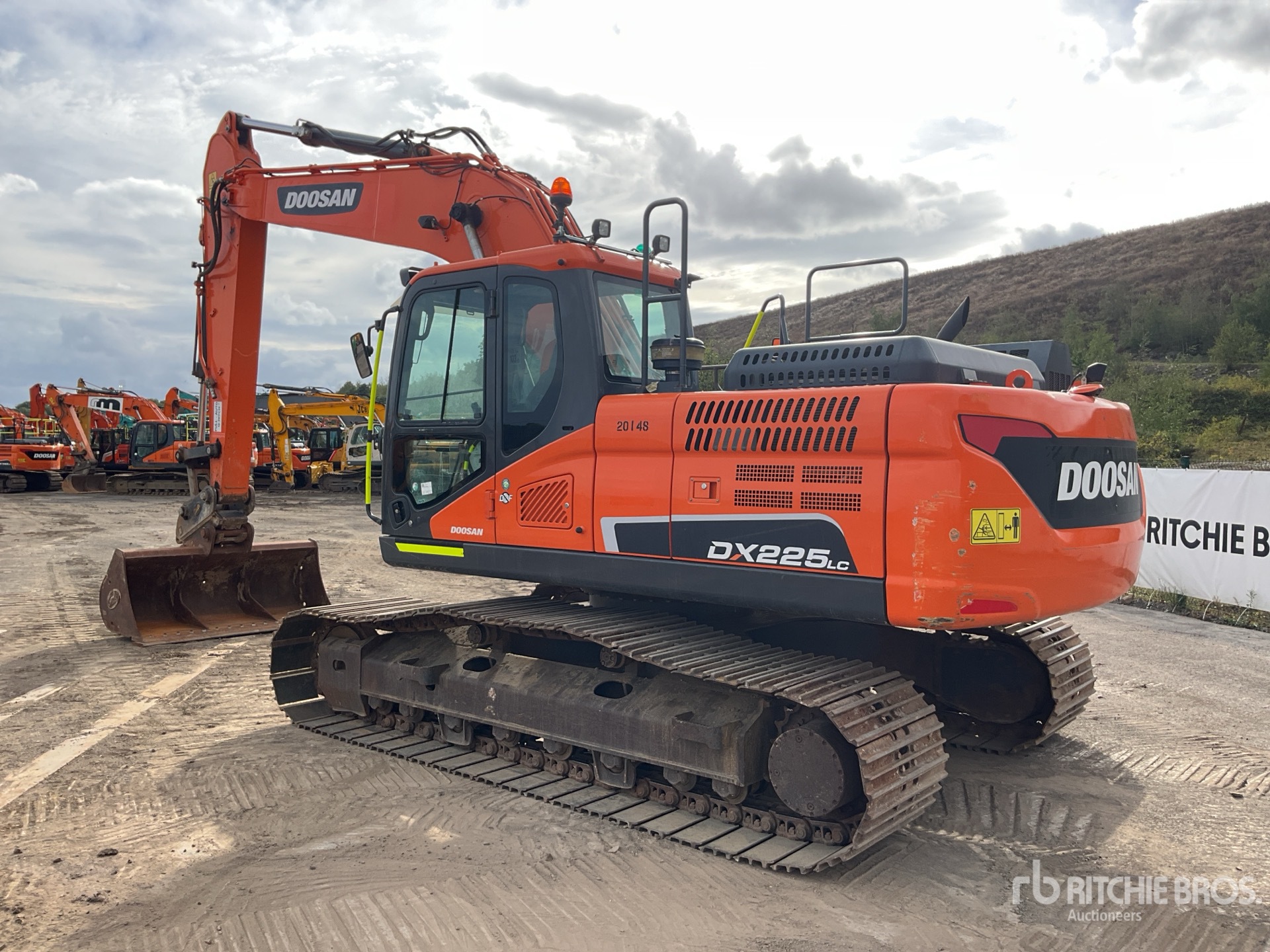 2020 Doosan DX225LC-5