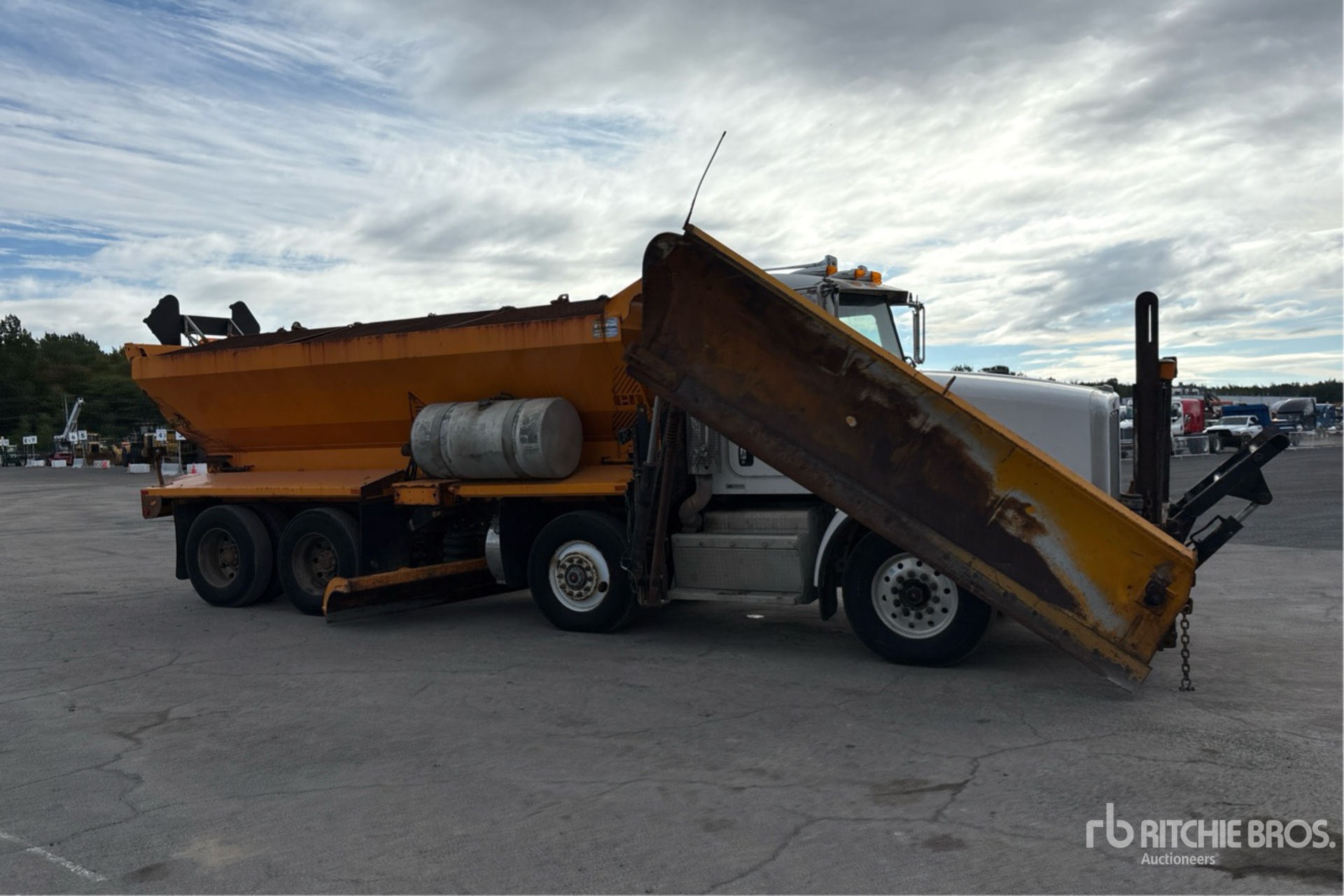 2014 Peterbilt 365