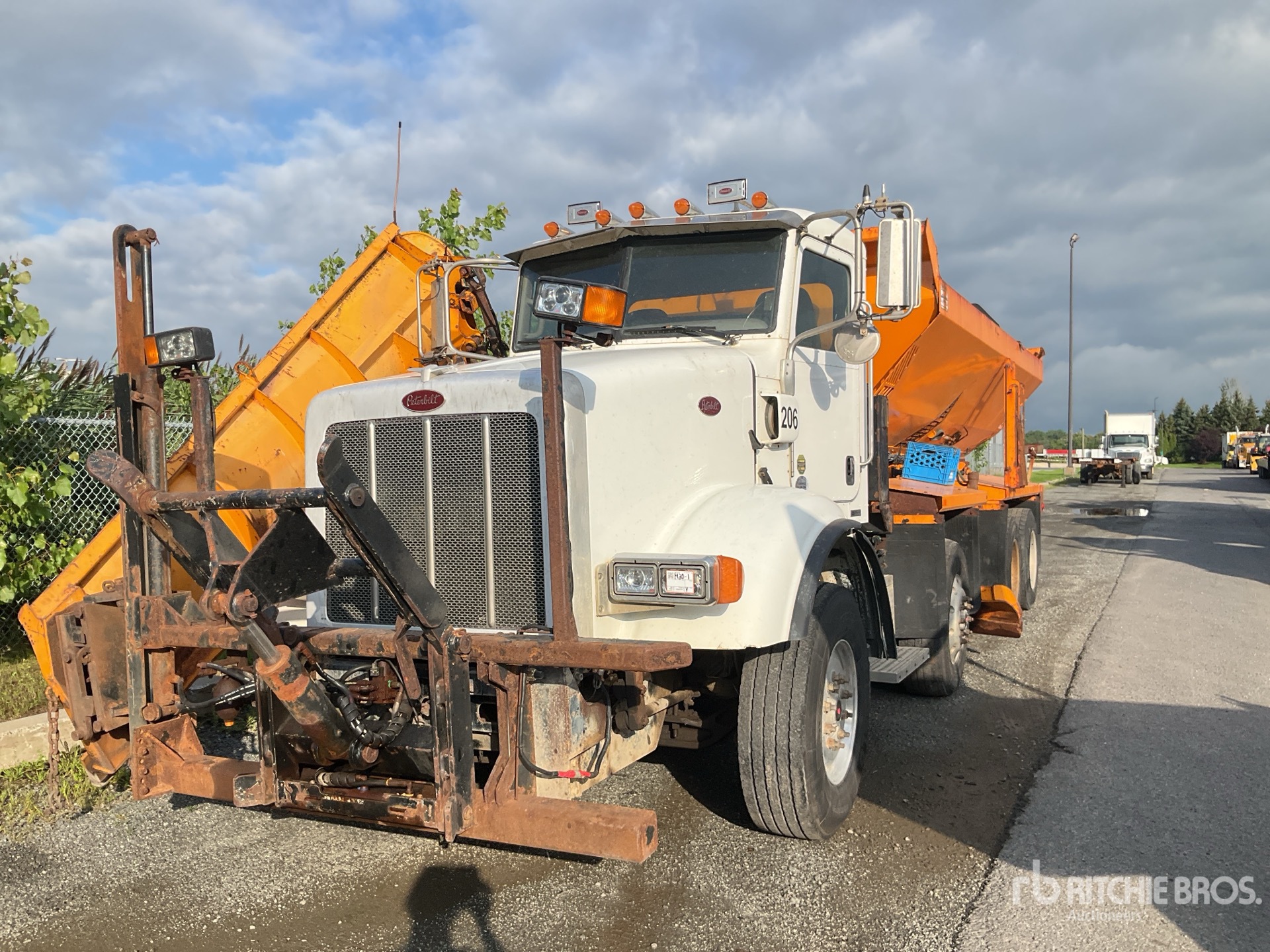 2014 Peterbilt 365