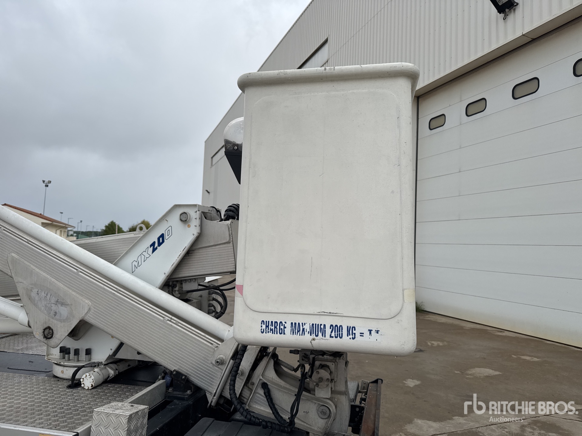 2012 Renault MAXITY 120 DXI