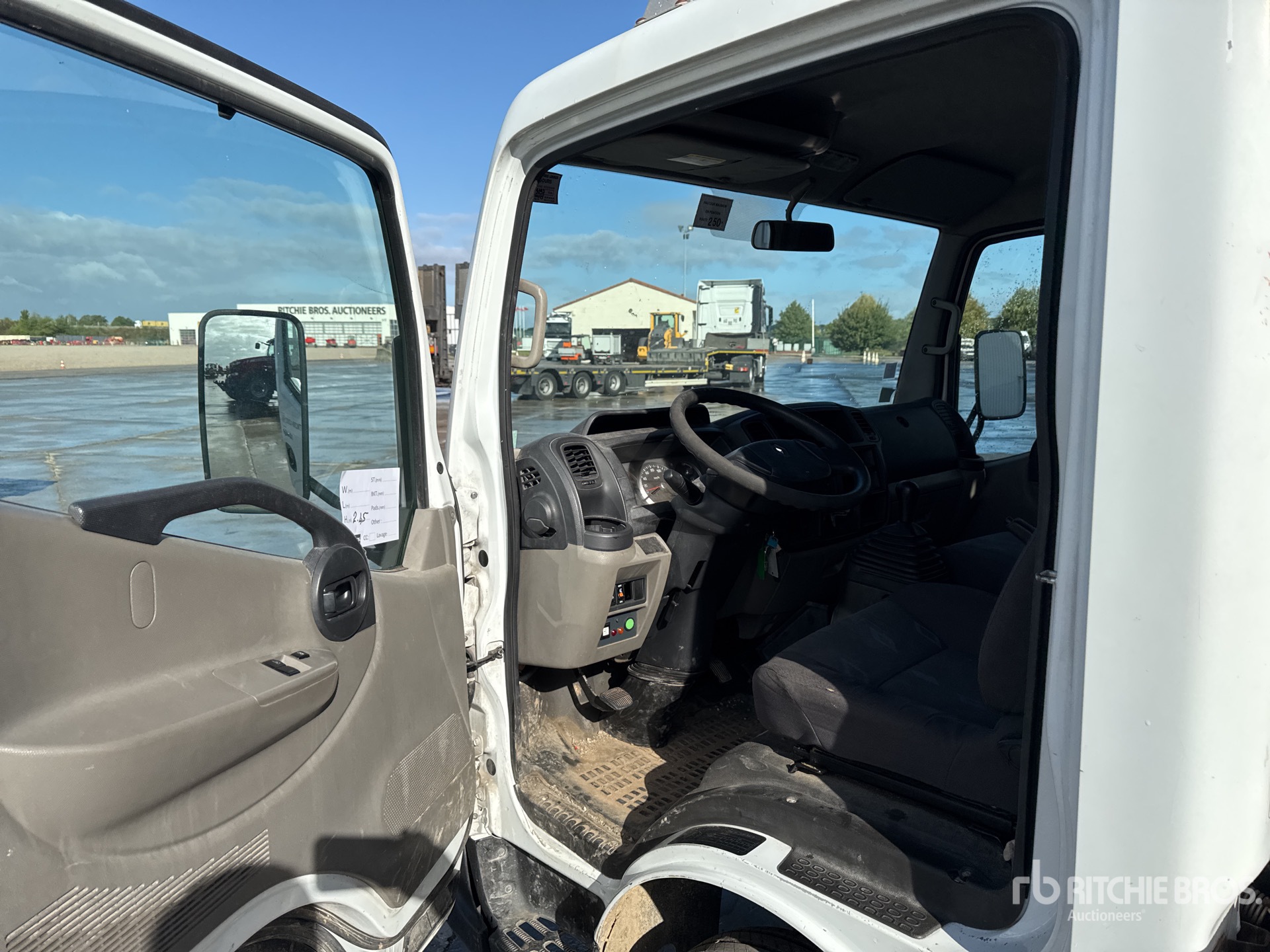 2012 Renault MAXITY 120 DXI