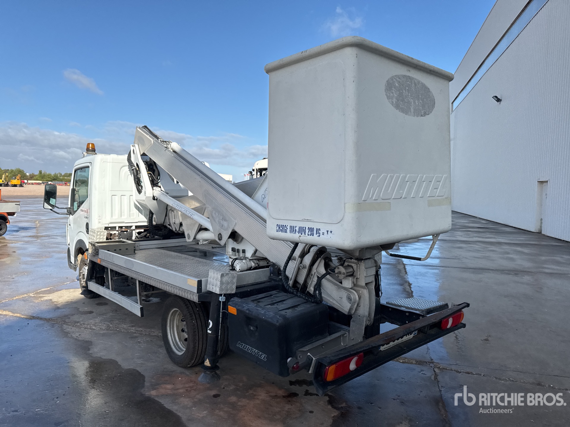 2012 Renault MAXITY 120 DXI