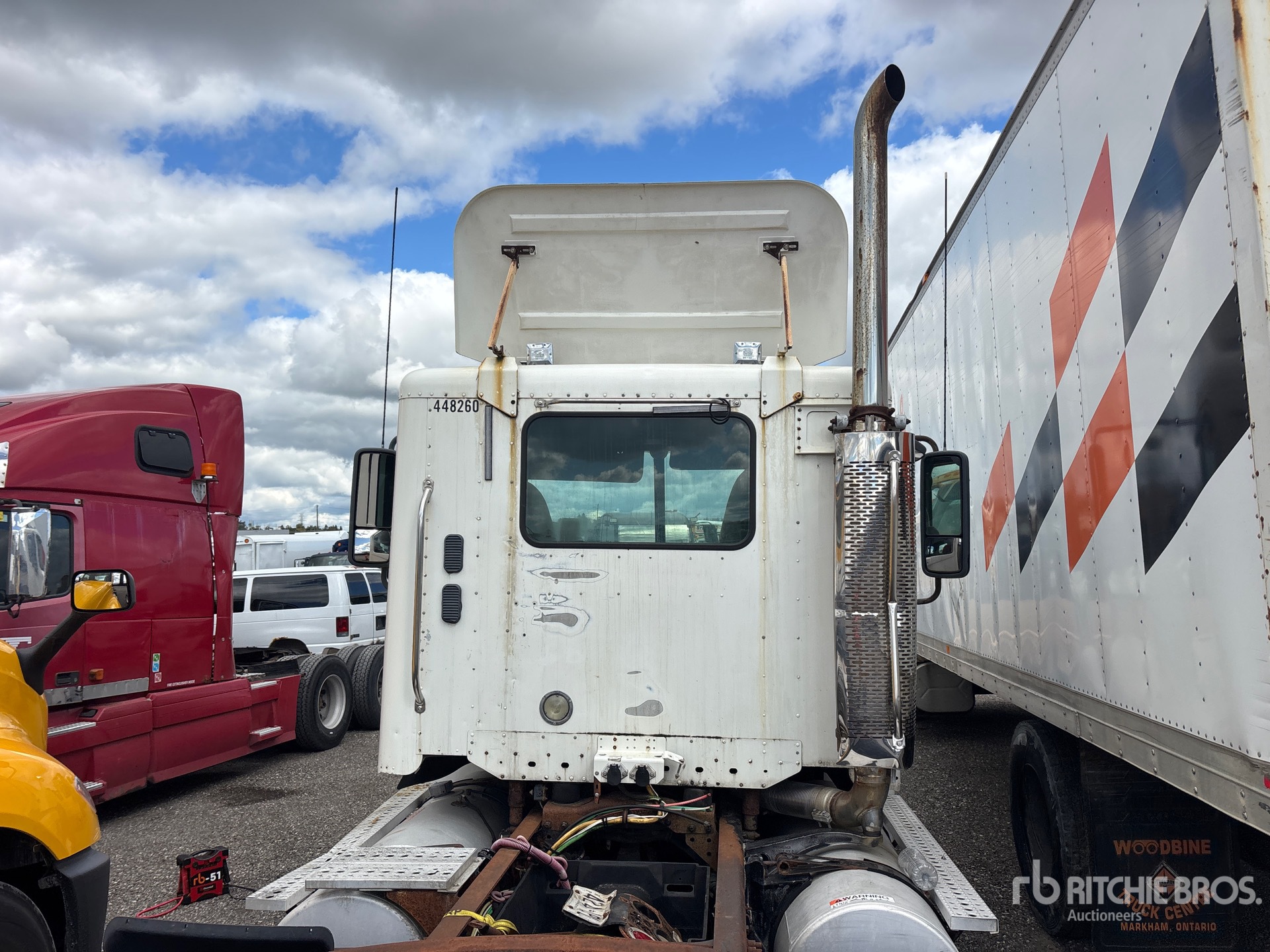 2005 Freightliner COLUMBIA 120