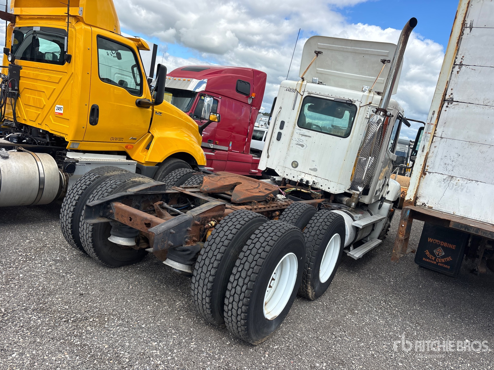 2005 Freightliner COLUMBIA 120