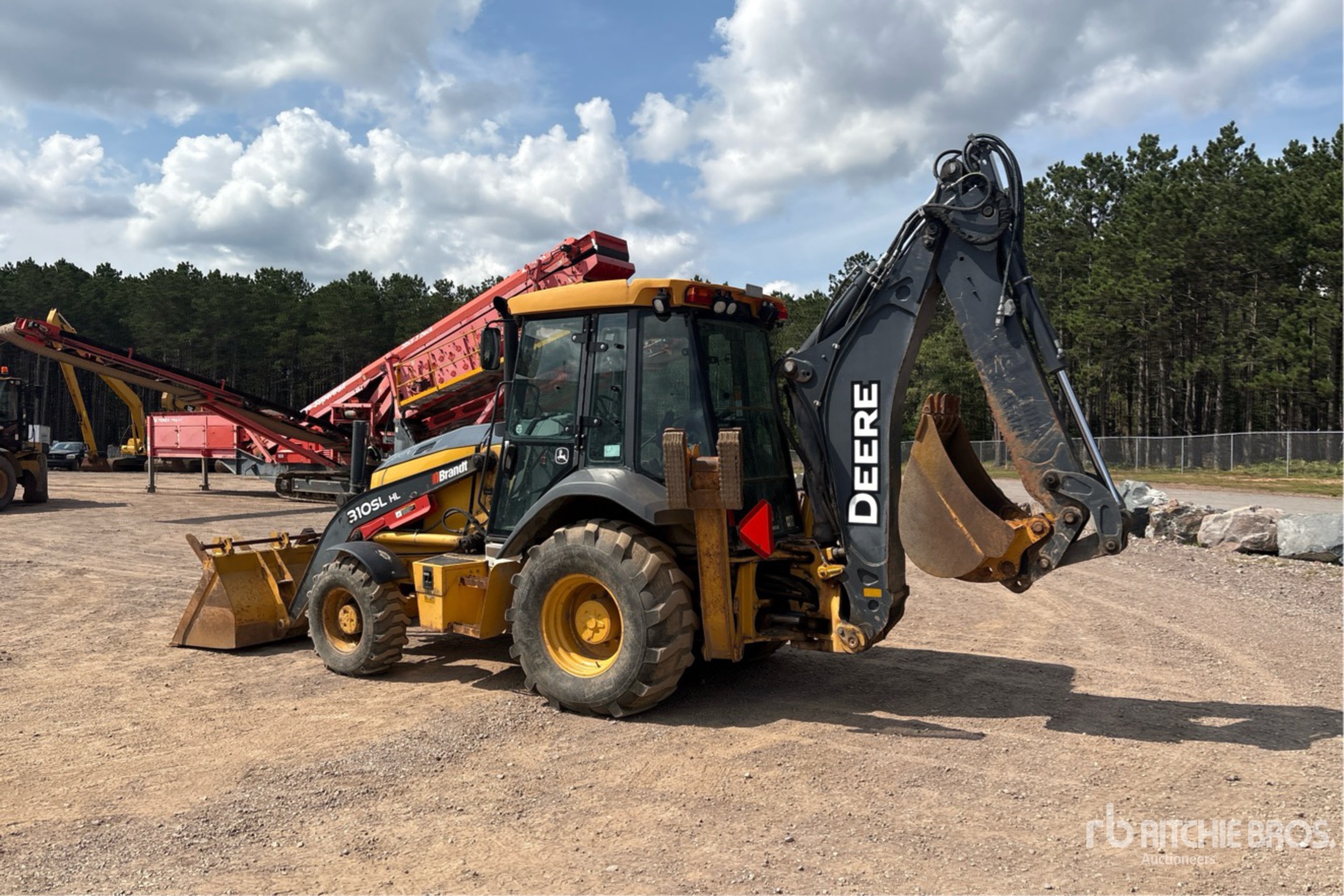 2016 John Deere 310SLHL