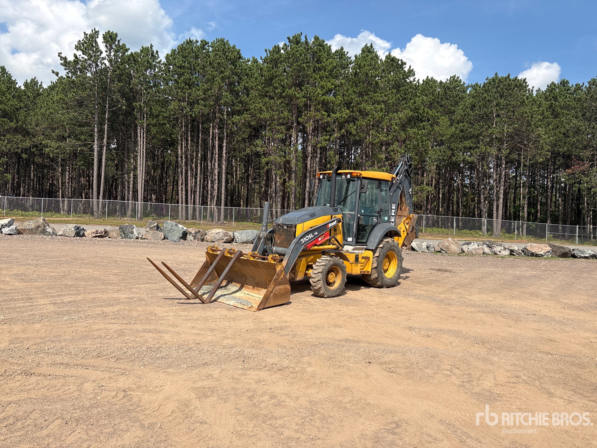 2016 John Deere 310SLHL