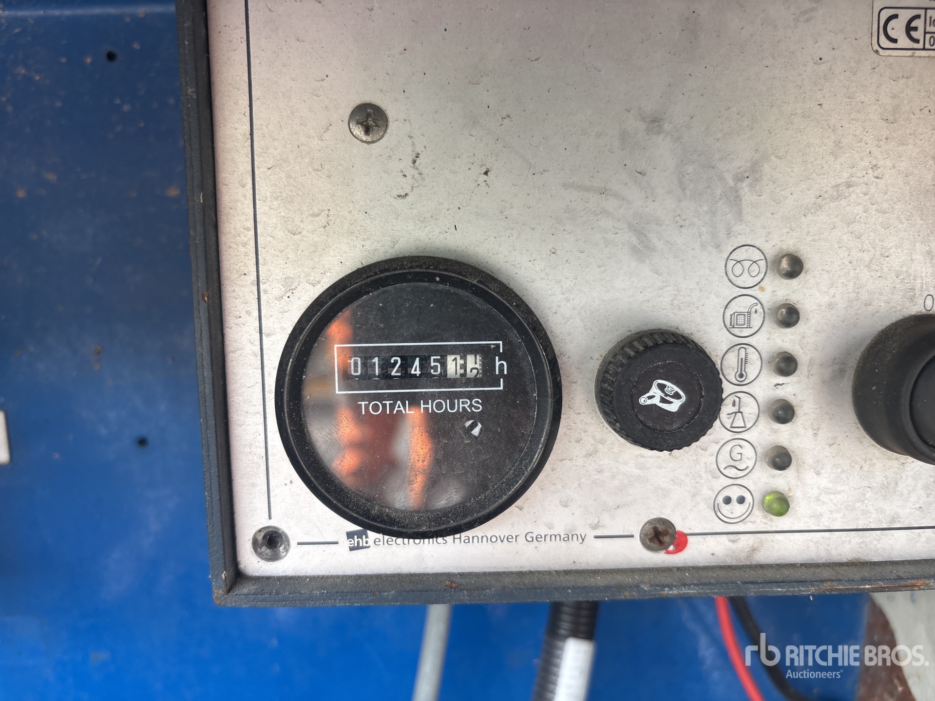 2002 Liftlux SL260-25 D4WDS/