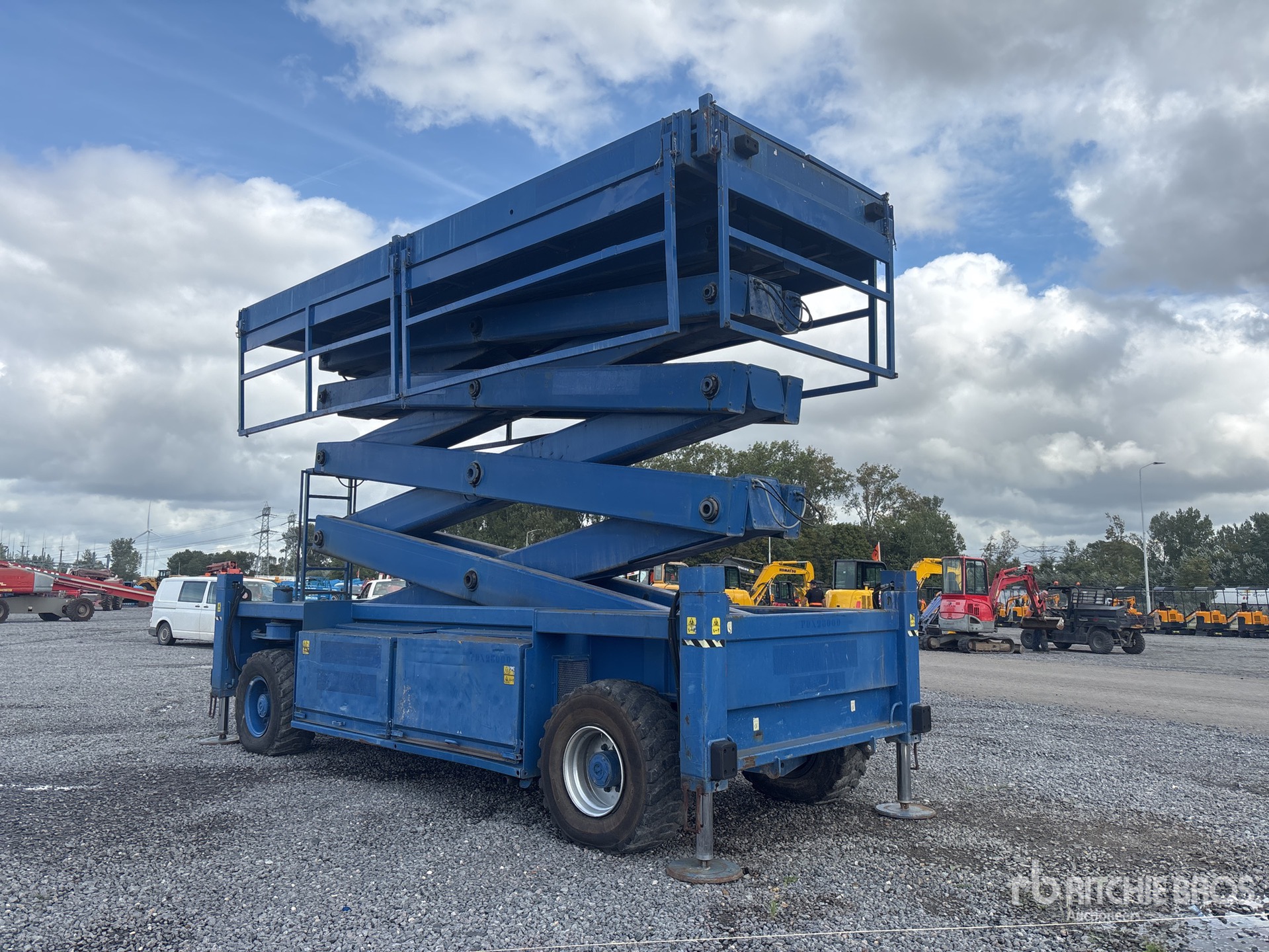 2002 Liftlux SL260-25 D4WDS/