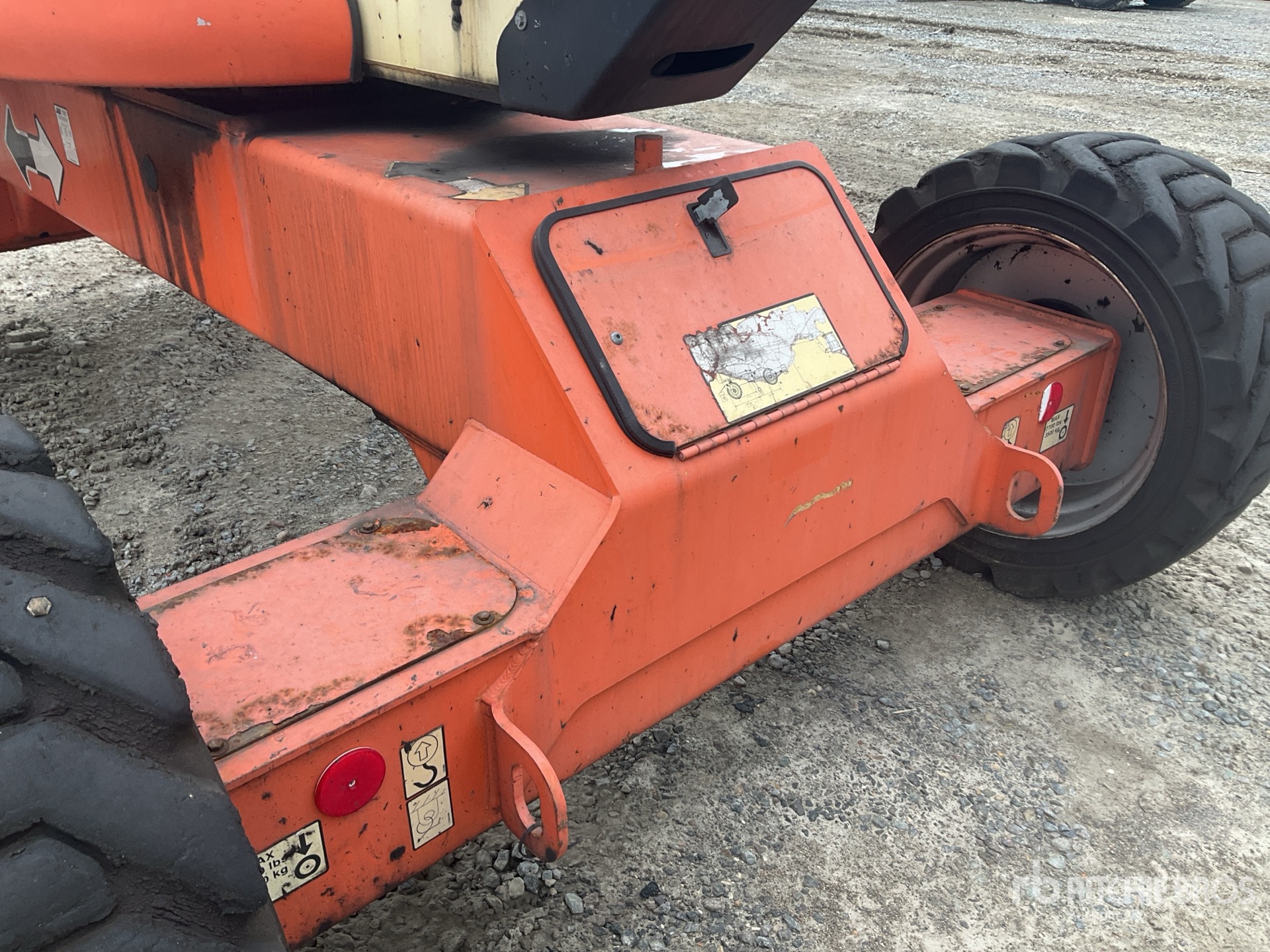2010 JLG E600JP