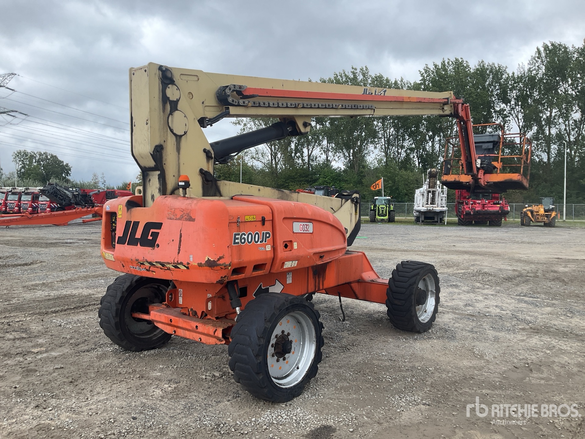 Photo of 2010 JLG E600JP