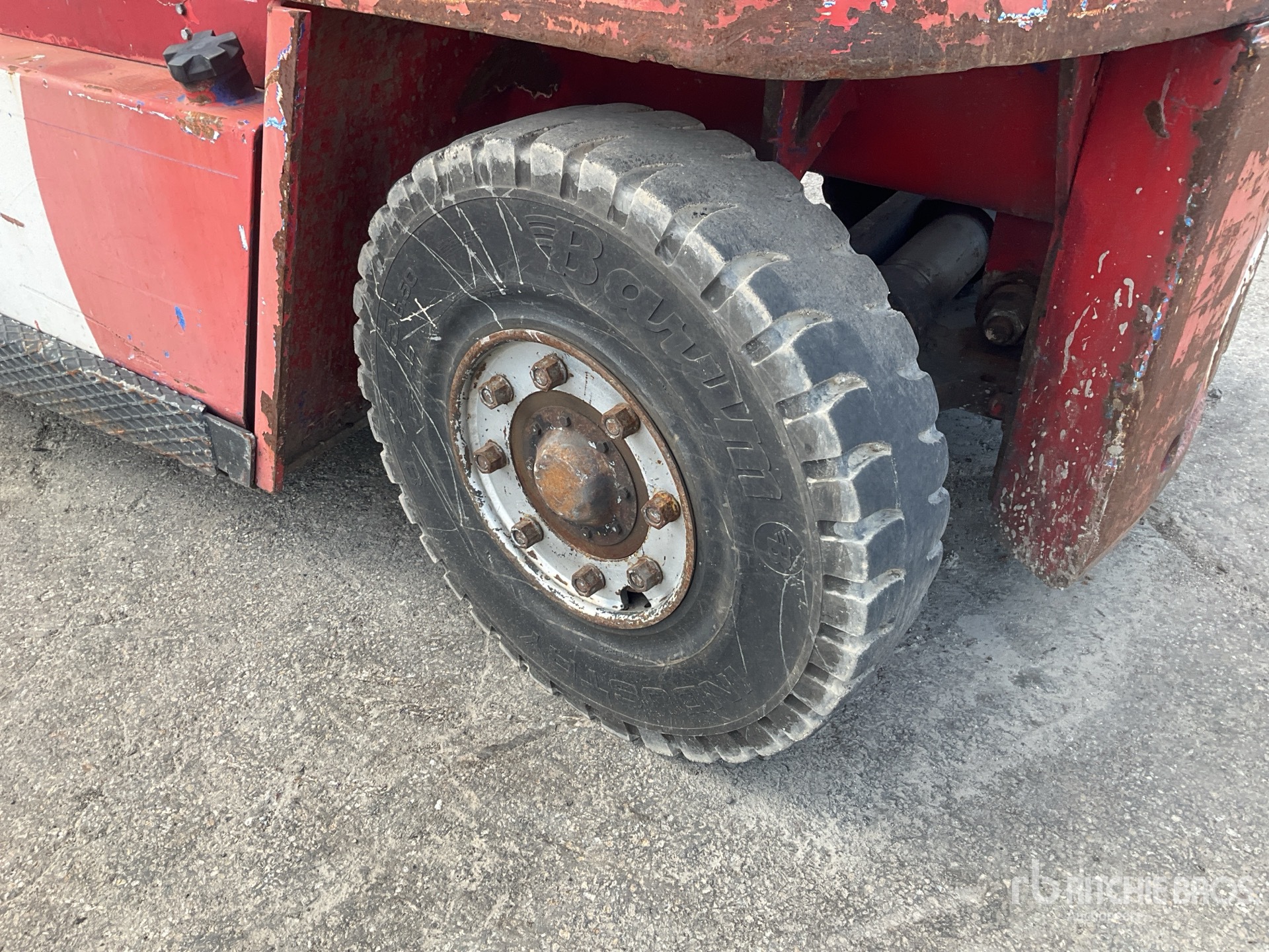 2000 Kalmar DCD80-6