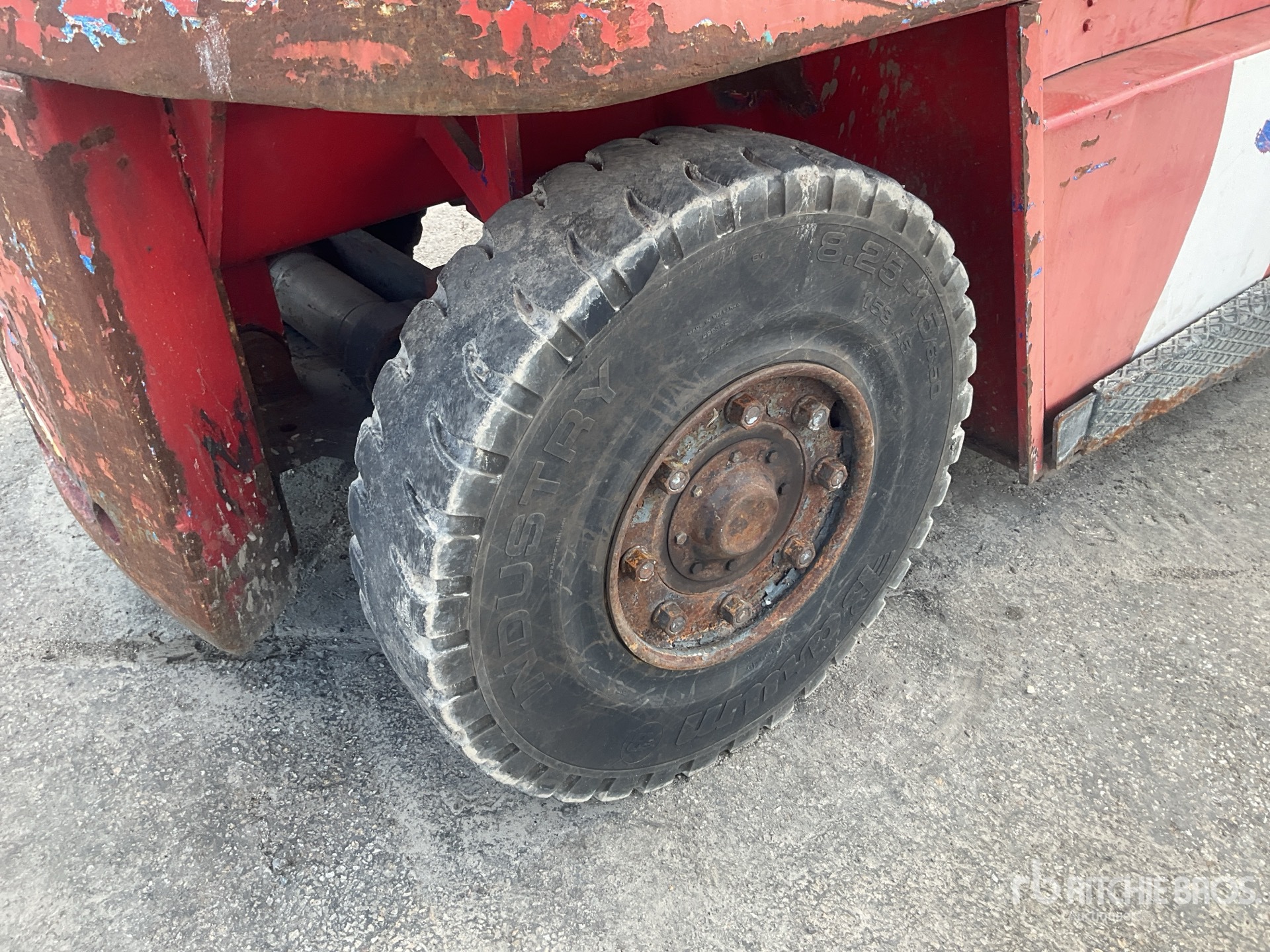 2000 Kalmar DCD80-6