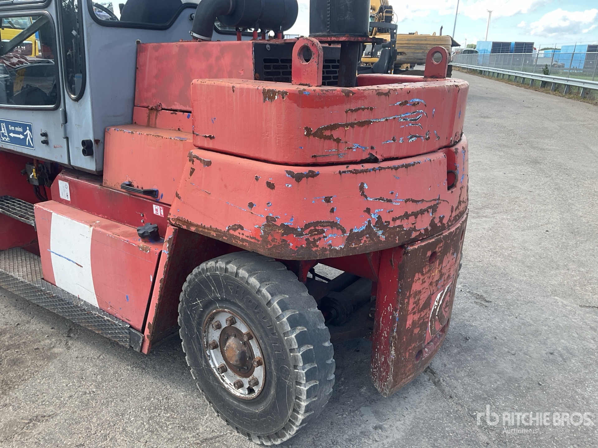 2000 Kalmar DCD80-6