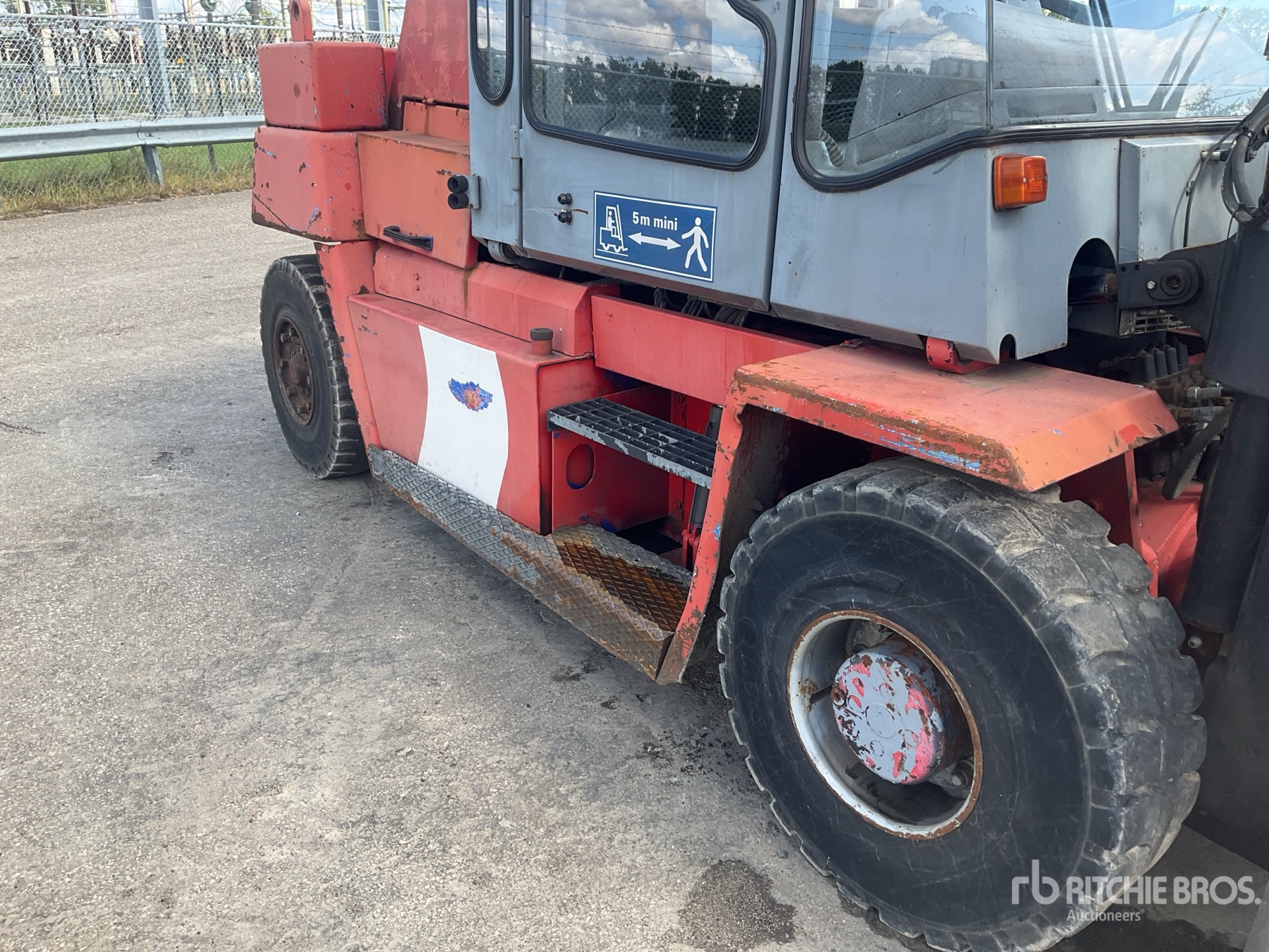 2000 Kalmar DCD80-6