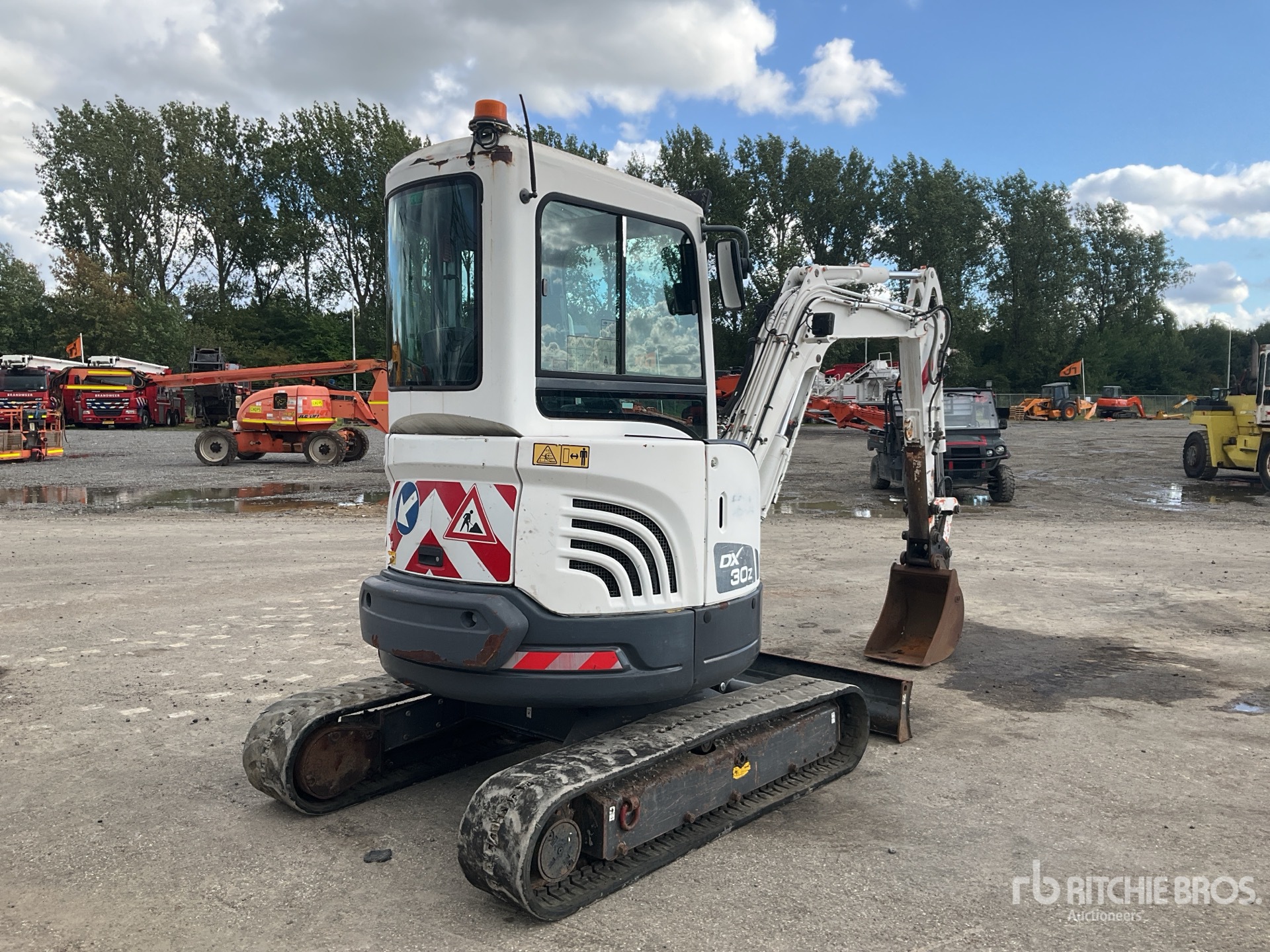 2014 Doosan DX30Z