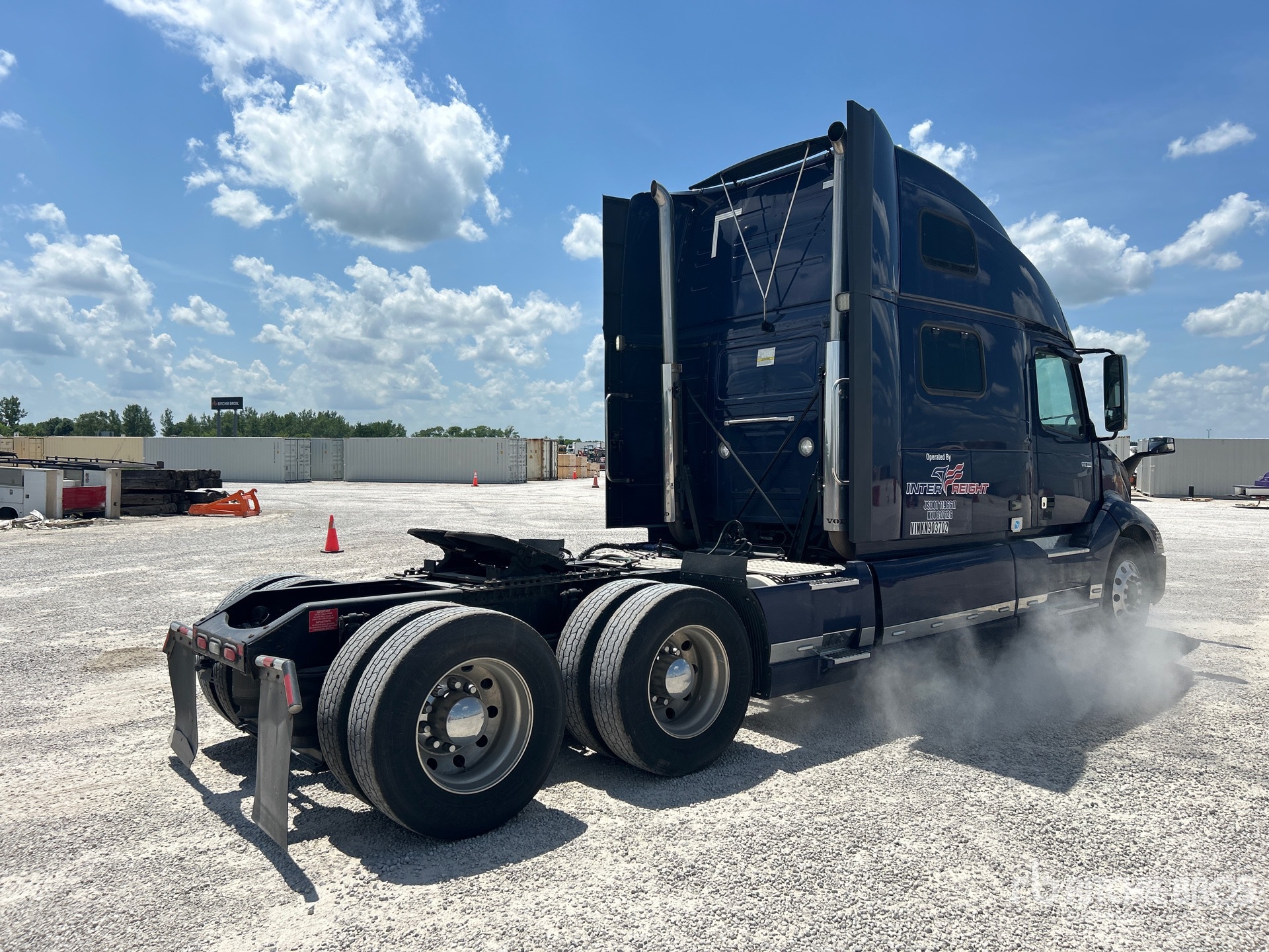 2019 Volvo VNL860