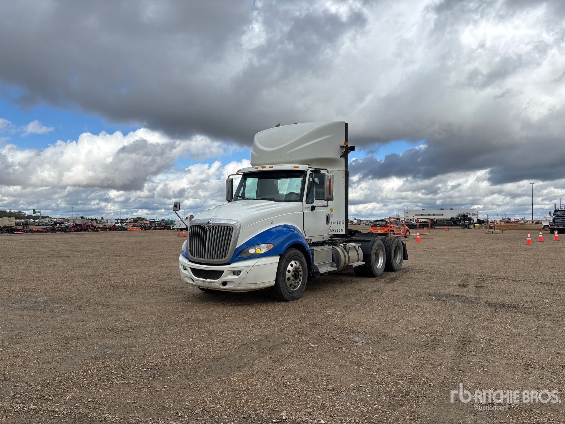 2014 International PROSTAR+ 122