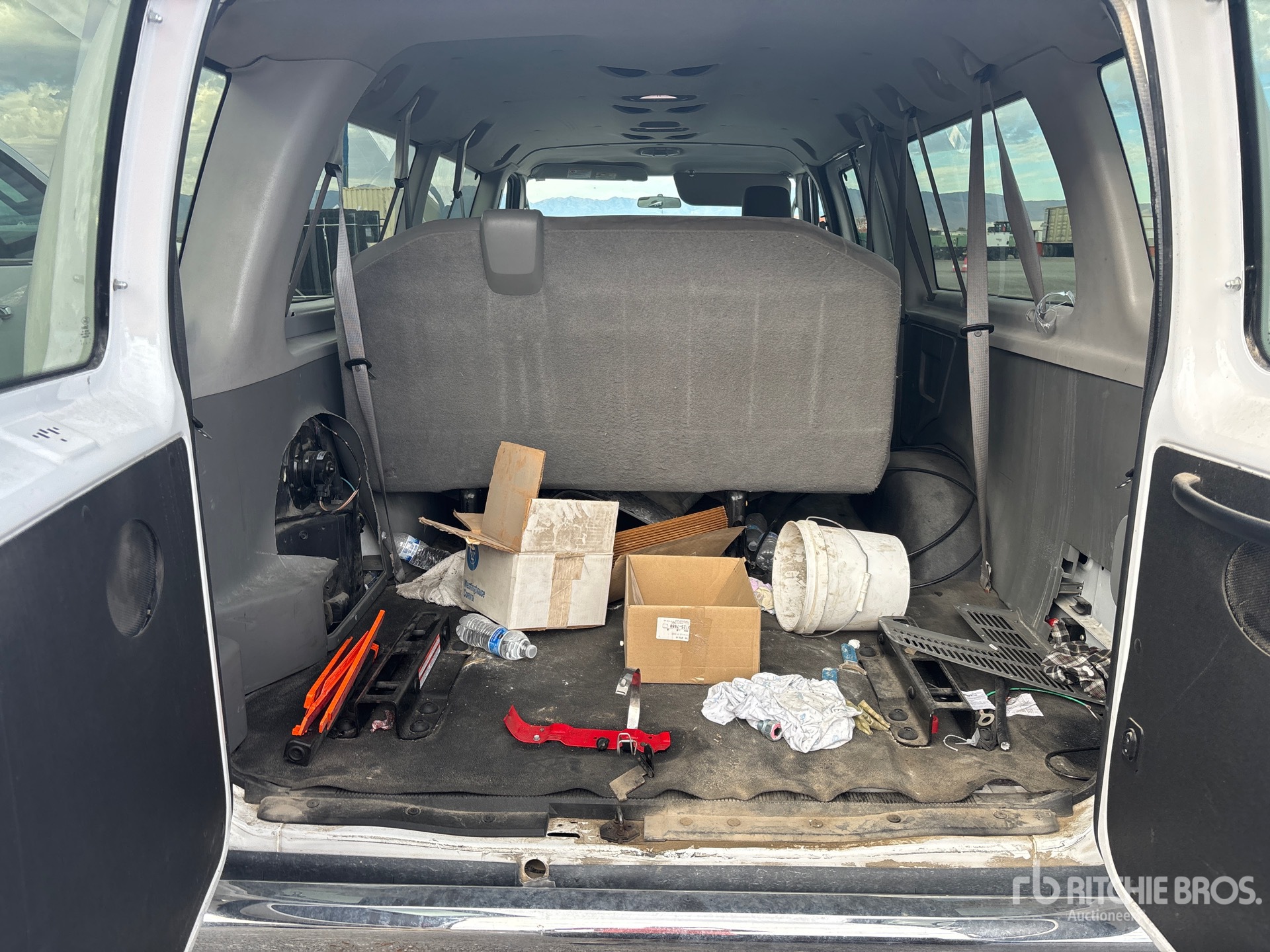 2013 Ford E-350