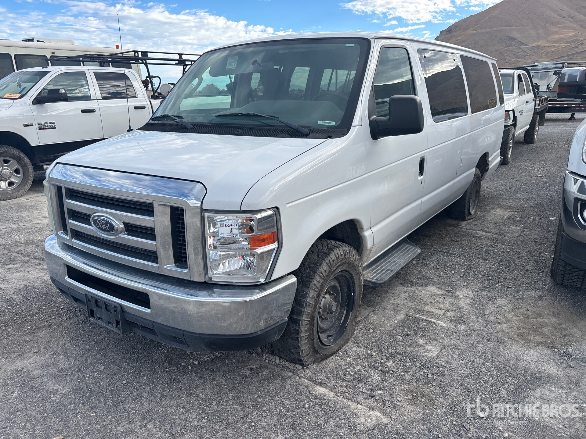 2013 Ford E-350