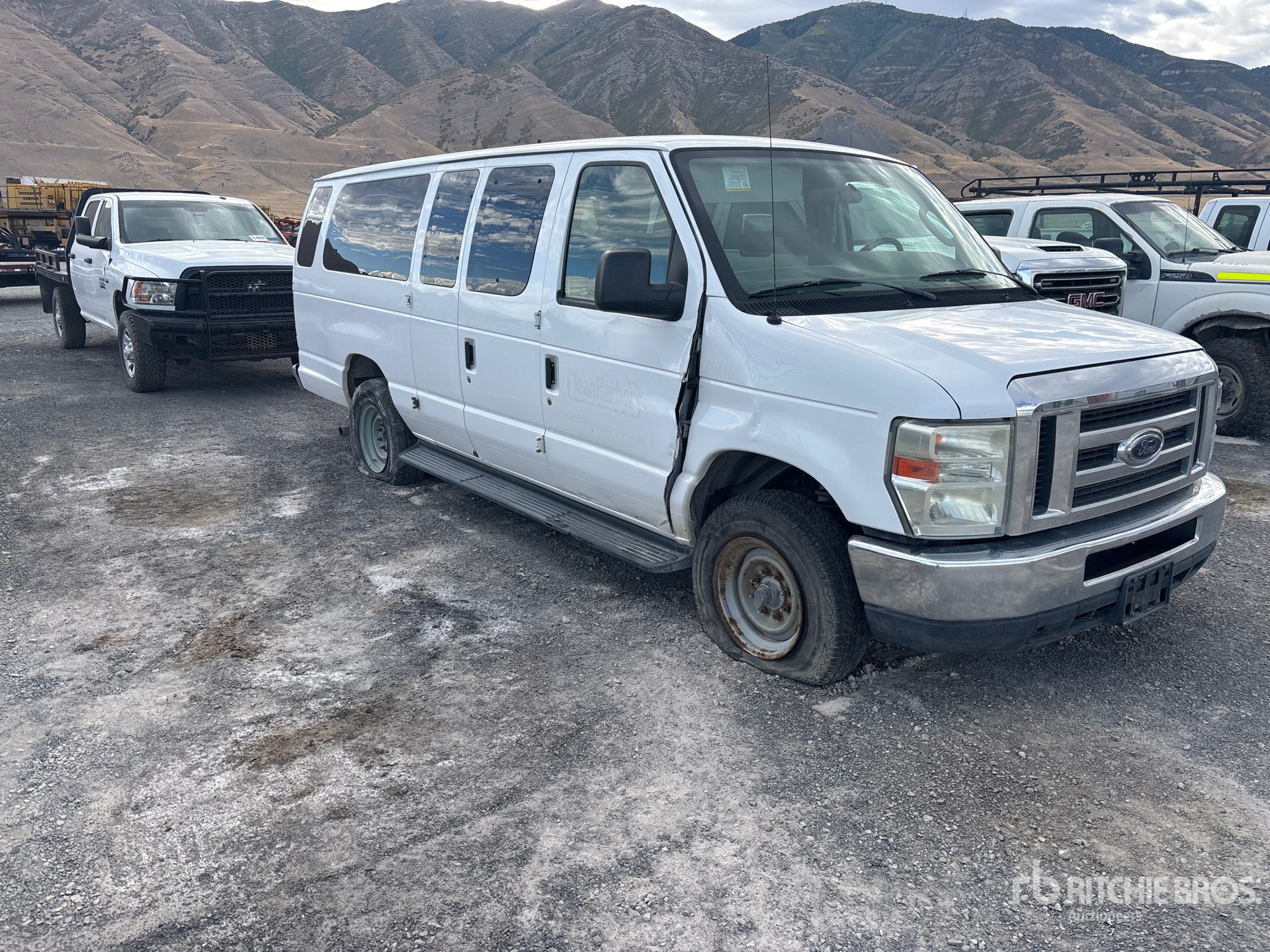 2013 Ford E-350