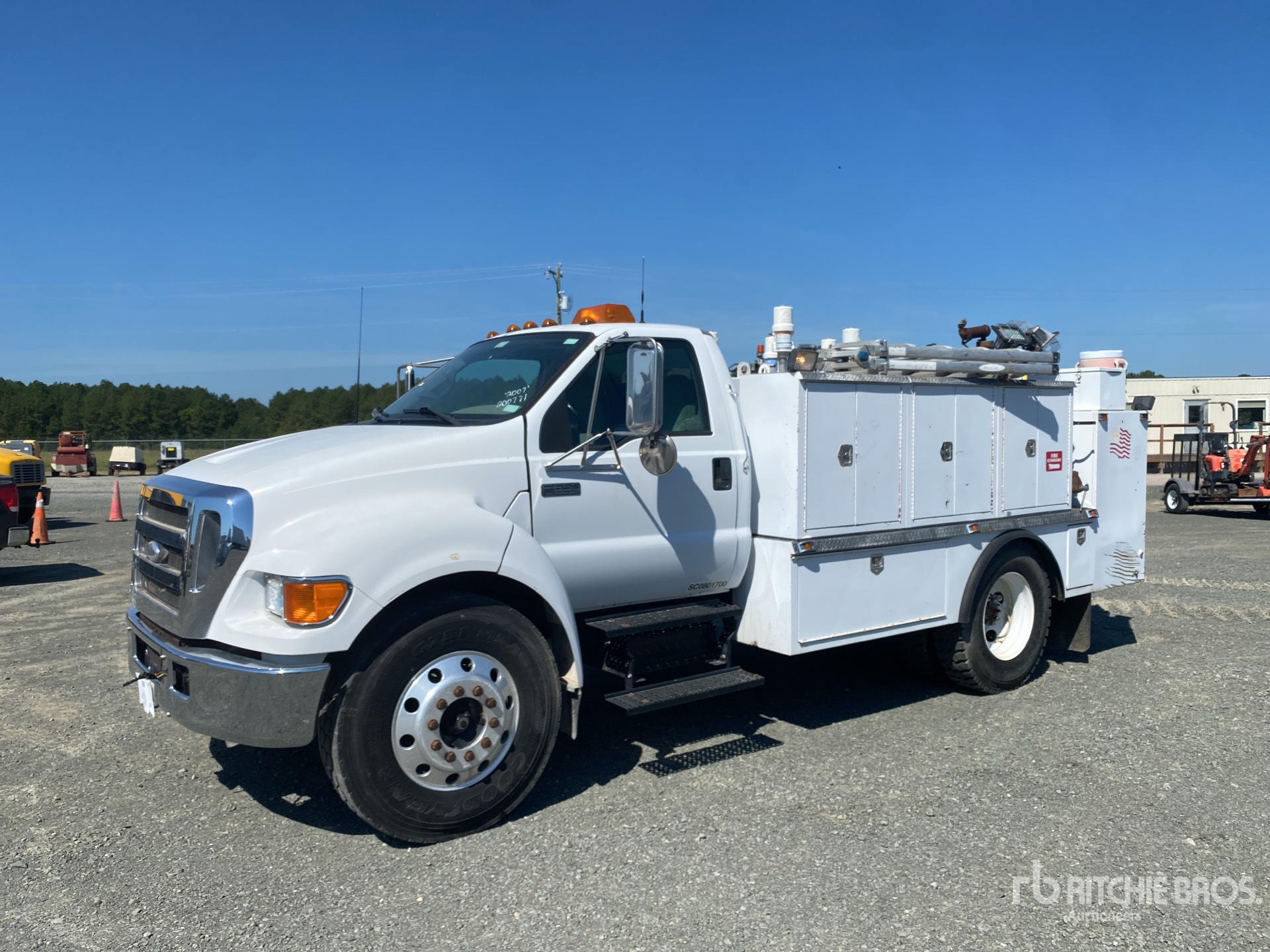 Photo of 2007 Ford F-650