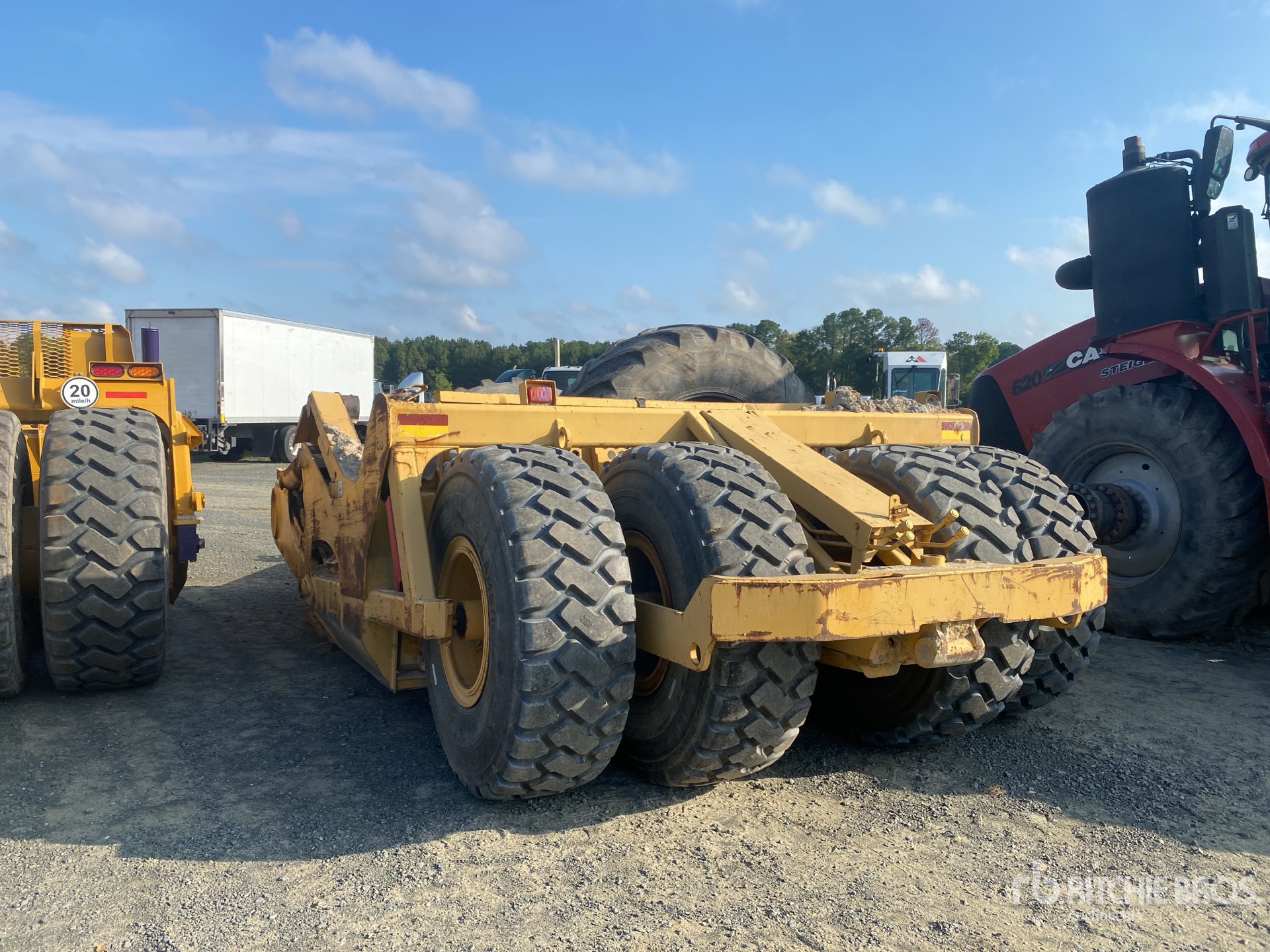 2005 John Deere 1810E